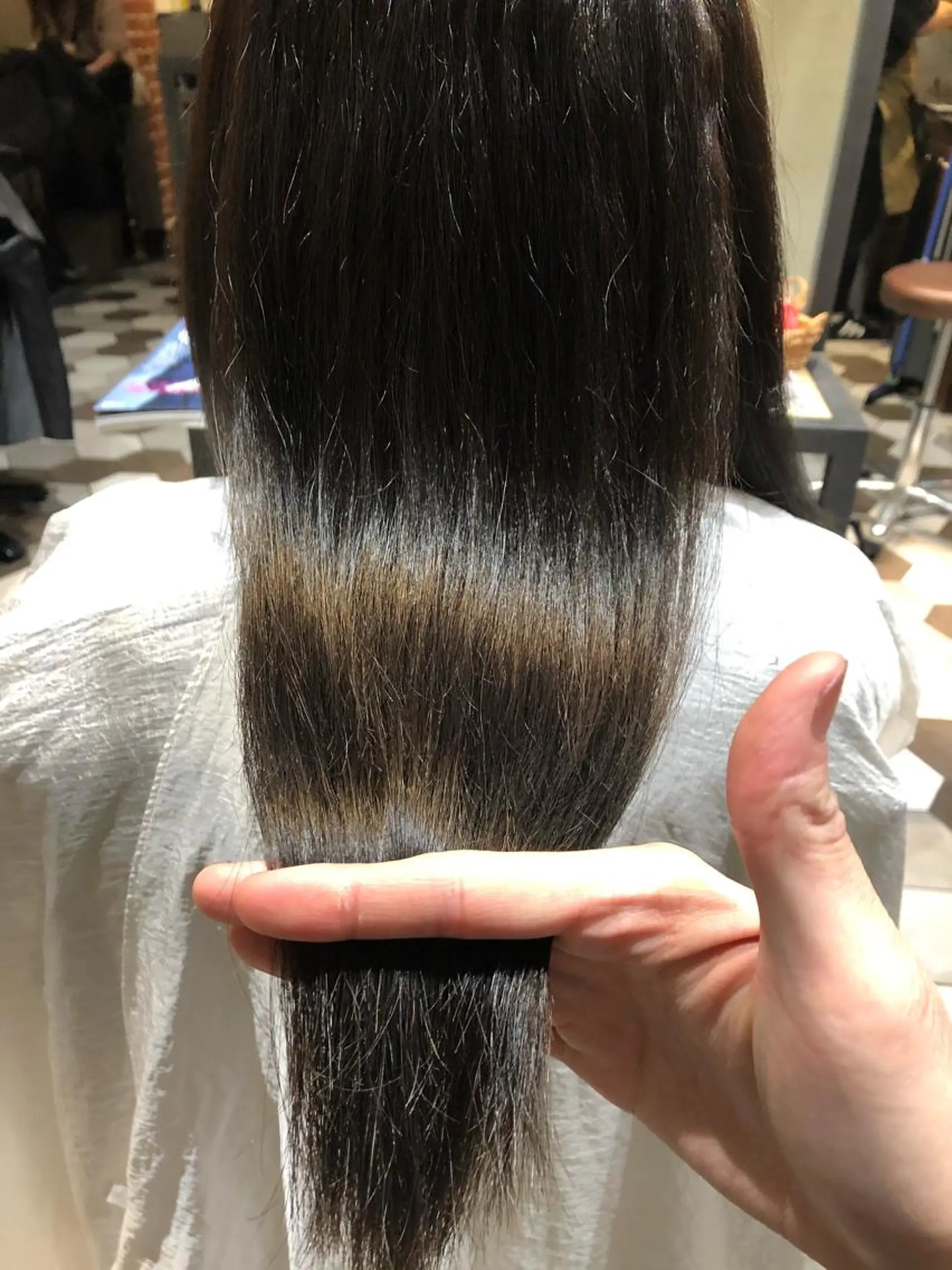 ロング カット ヘアカラー トリートメント シンタニ ナオトのヘアスタイル