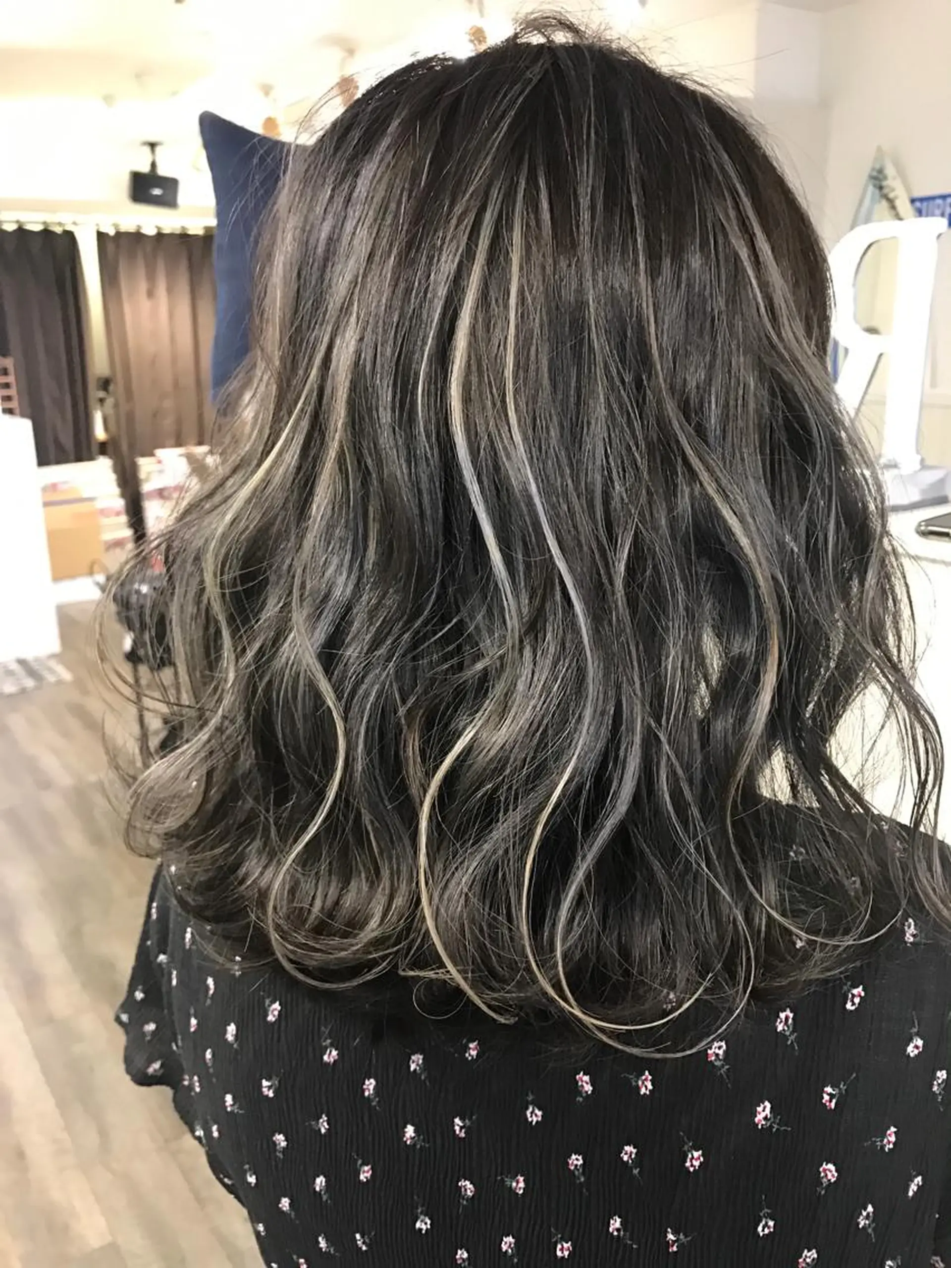 ミディアム カラー 山内 聡史のヘアスタイル