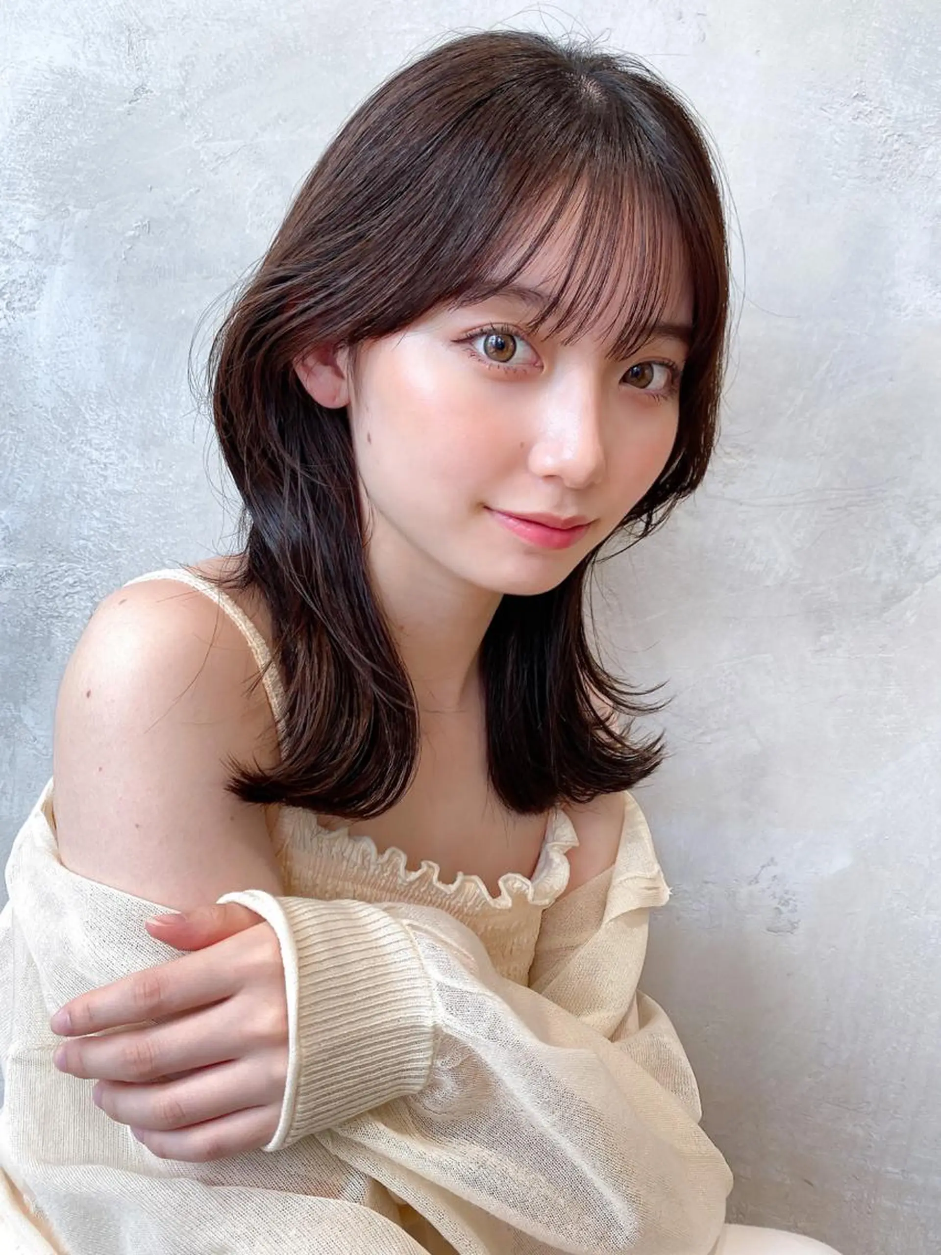 セミロング カラー ベージュカラー ブラウンカラー ブラウンベージュ くびれヘア 顔周りカット カット ヘアカラー トリートメント 顔周り/くびれヘア 韓国ヘア💕風間るなのヘアスタイル