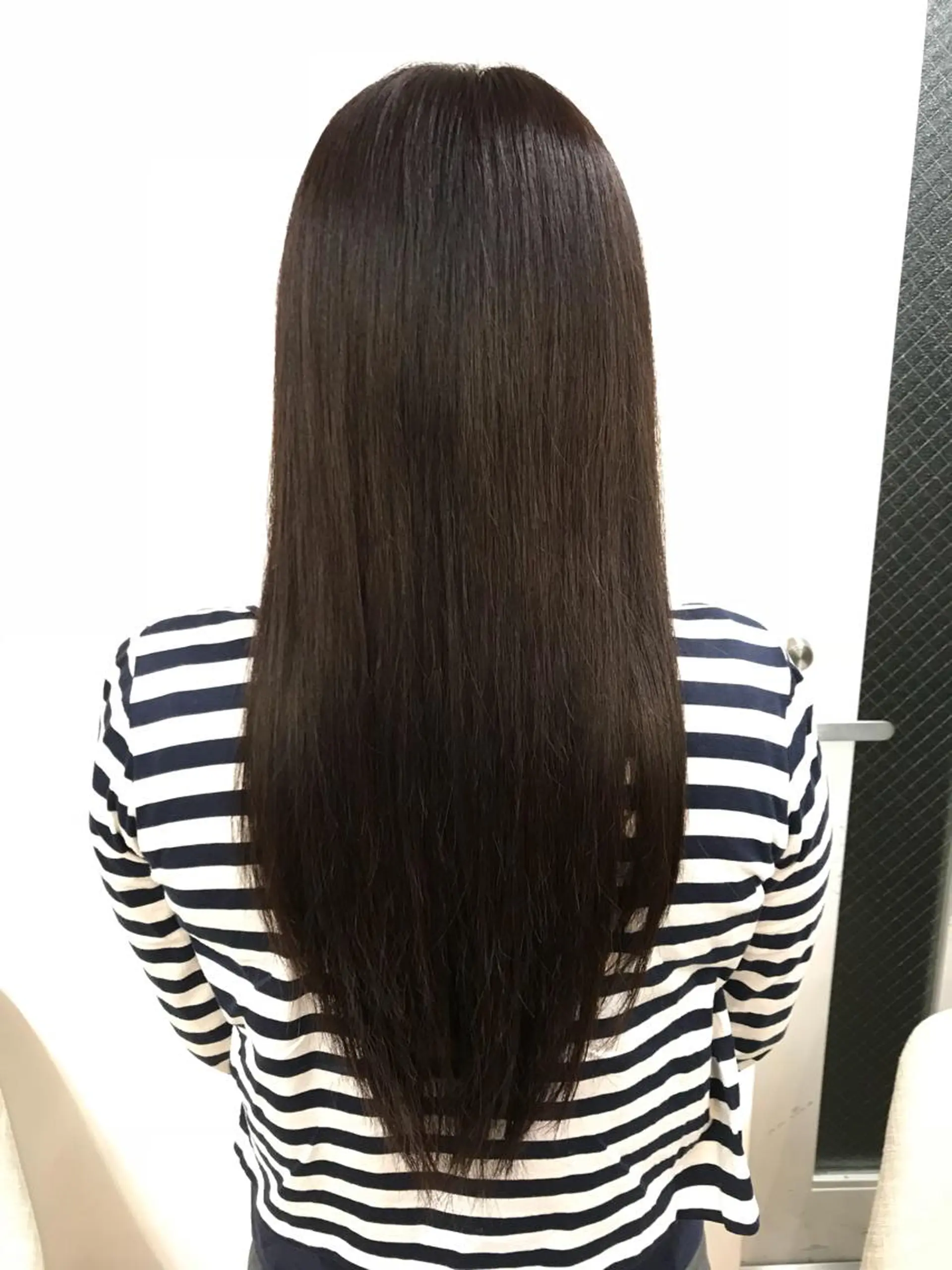 セミロング トリートメント ARMONY所属・縮毛矯正、コテ巻き風 パーマのプロ、横山のヘアスタイル