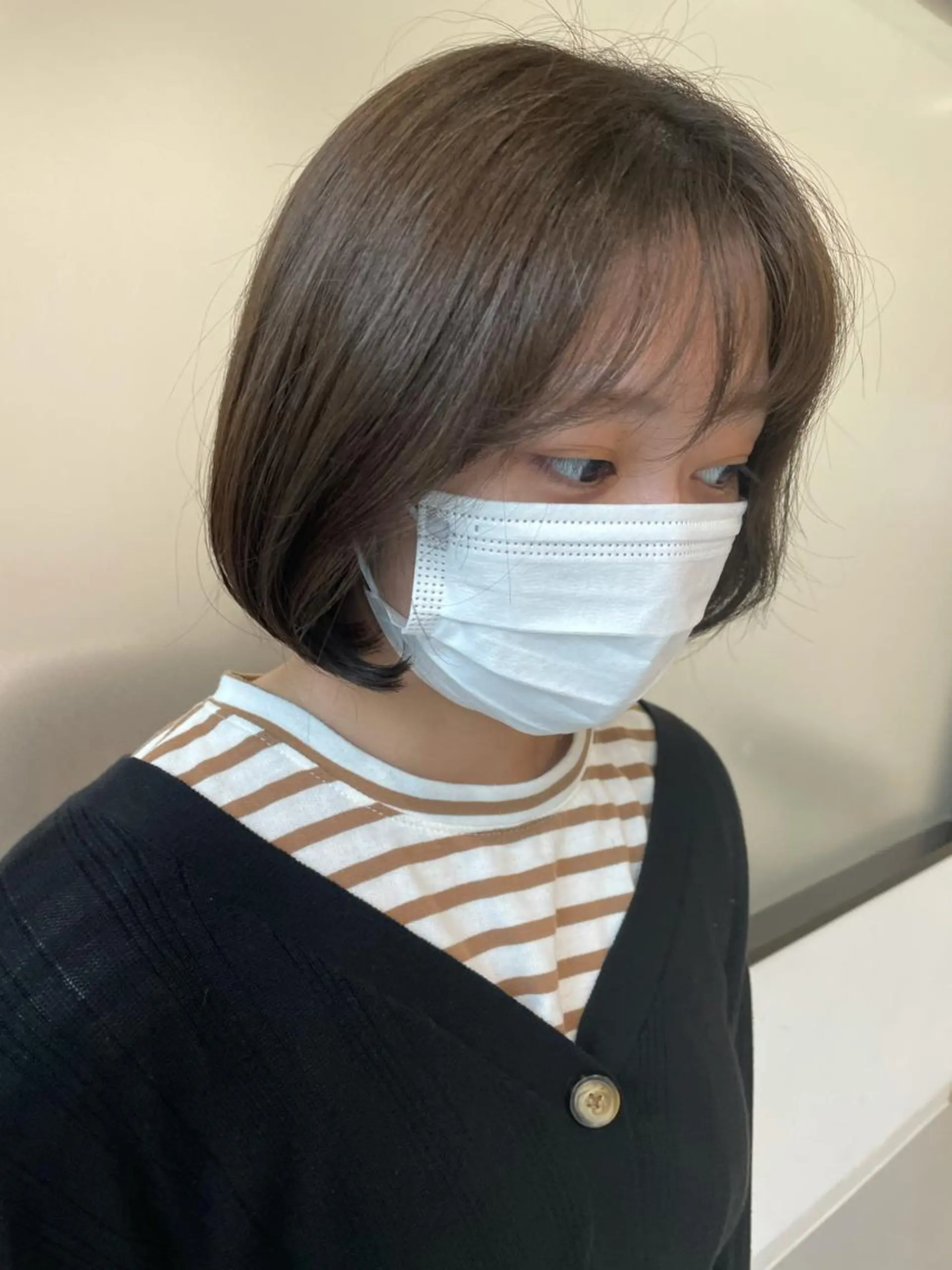 ショート カラー ボブ 韓国風ヘア 岩戸 新のヘアスタイル