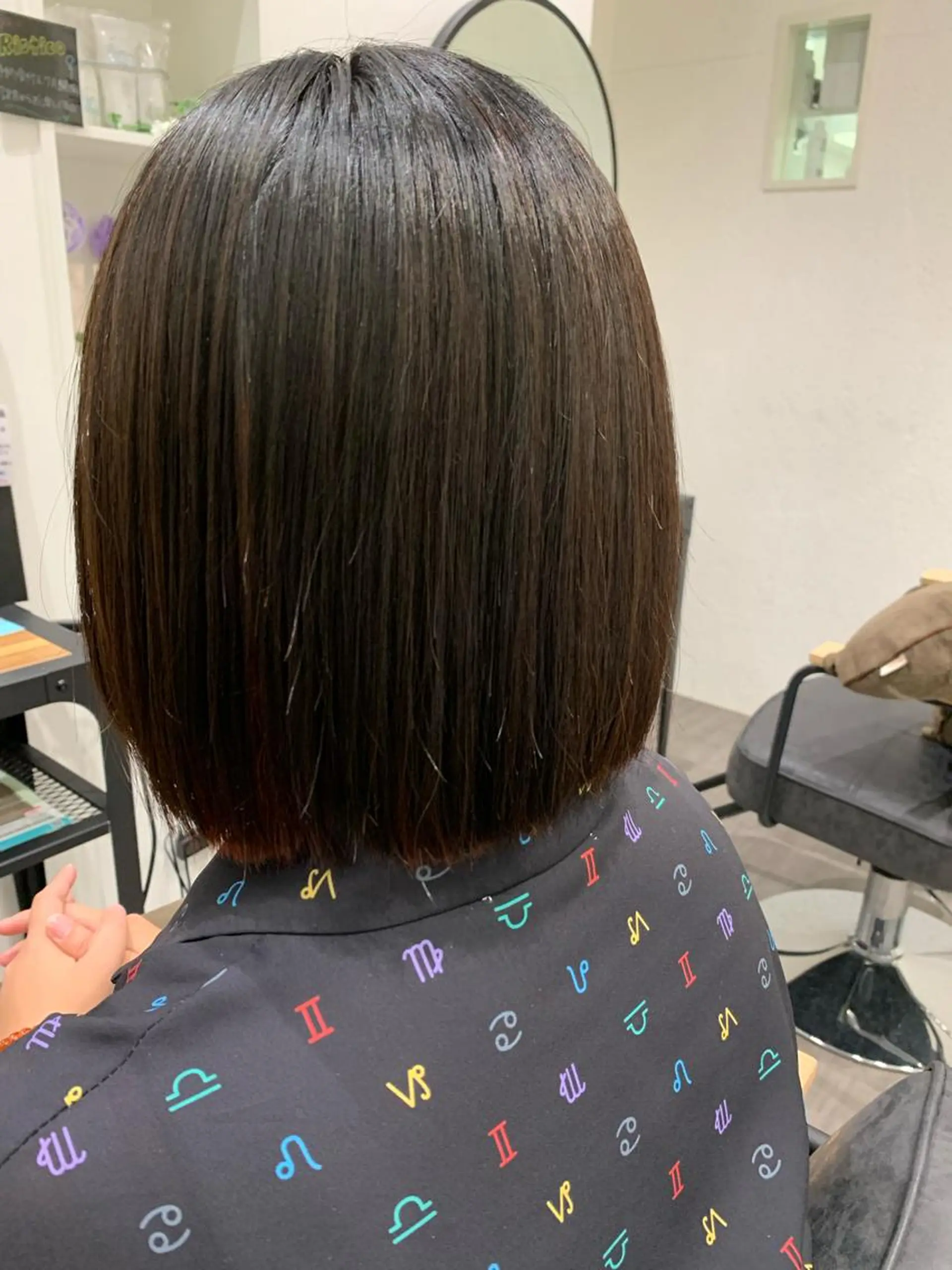 ミディアム 【酸性ストレート】 宮下和明のヘアスタイル