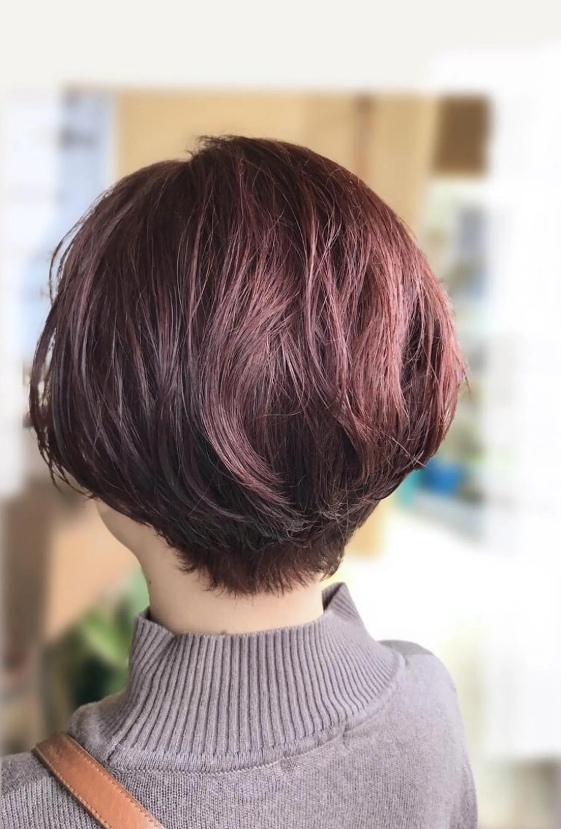 ショート カラー アッシュ ピンクカラー hair works raptureのヘアスタイル