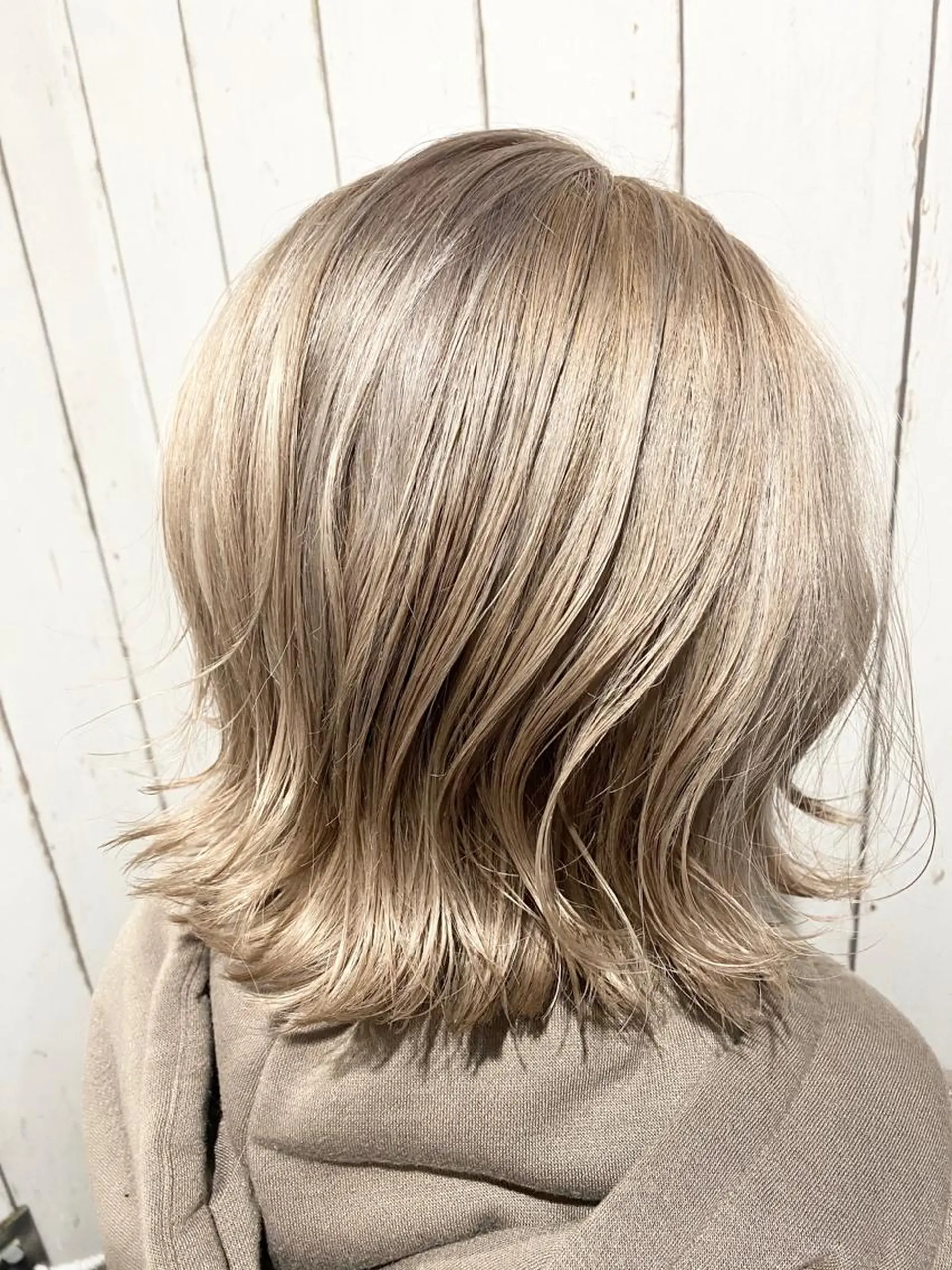 ミディアム カラー パーマ ヘアアレンジ アッシュ バレイヤージュ ベージュカラー ブリーチ 透明感カラー RecheRche【池袋】所属・👑指名率No.1 👑坂口飛翔のヘアスタイル