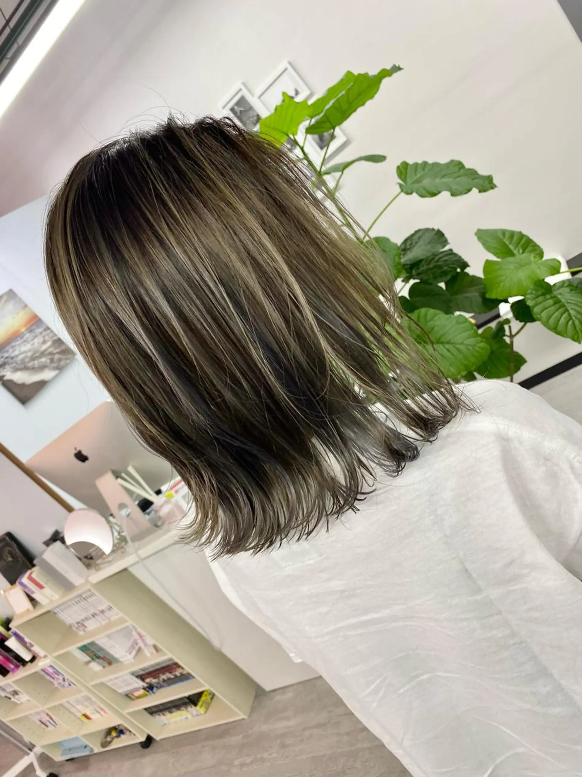 ミディアム カラー ヘアカラー トリートメント 名畑 裕貴のヘアスタイル