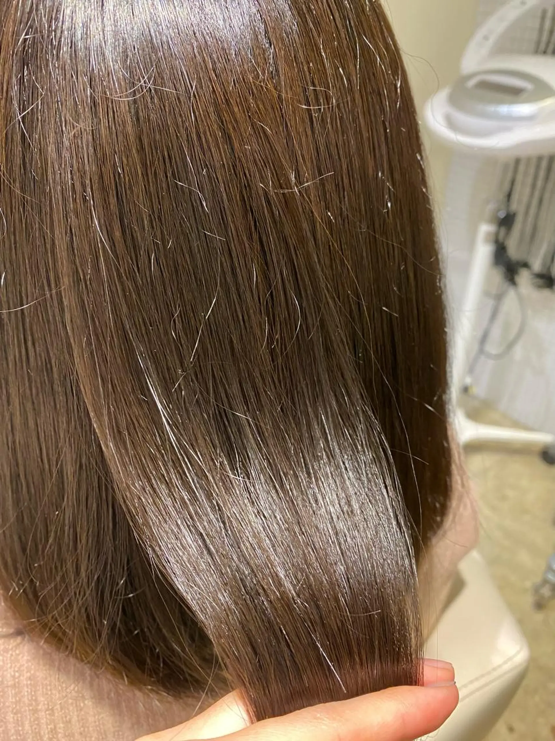 ミディアム カラー ベージュカラー オリーブベージュ HOLIDAYS CARE&SPA所属・キクチ ホナミのヘアスタイル