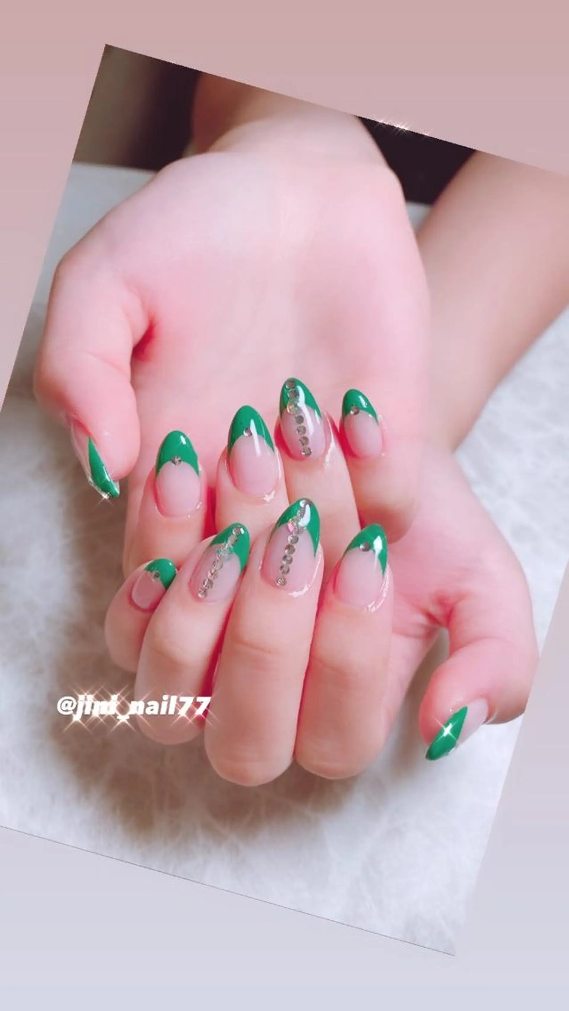 ネイル ハンドネイル JINI NAIL所属・ジニ ネイルのネイルデザイン