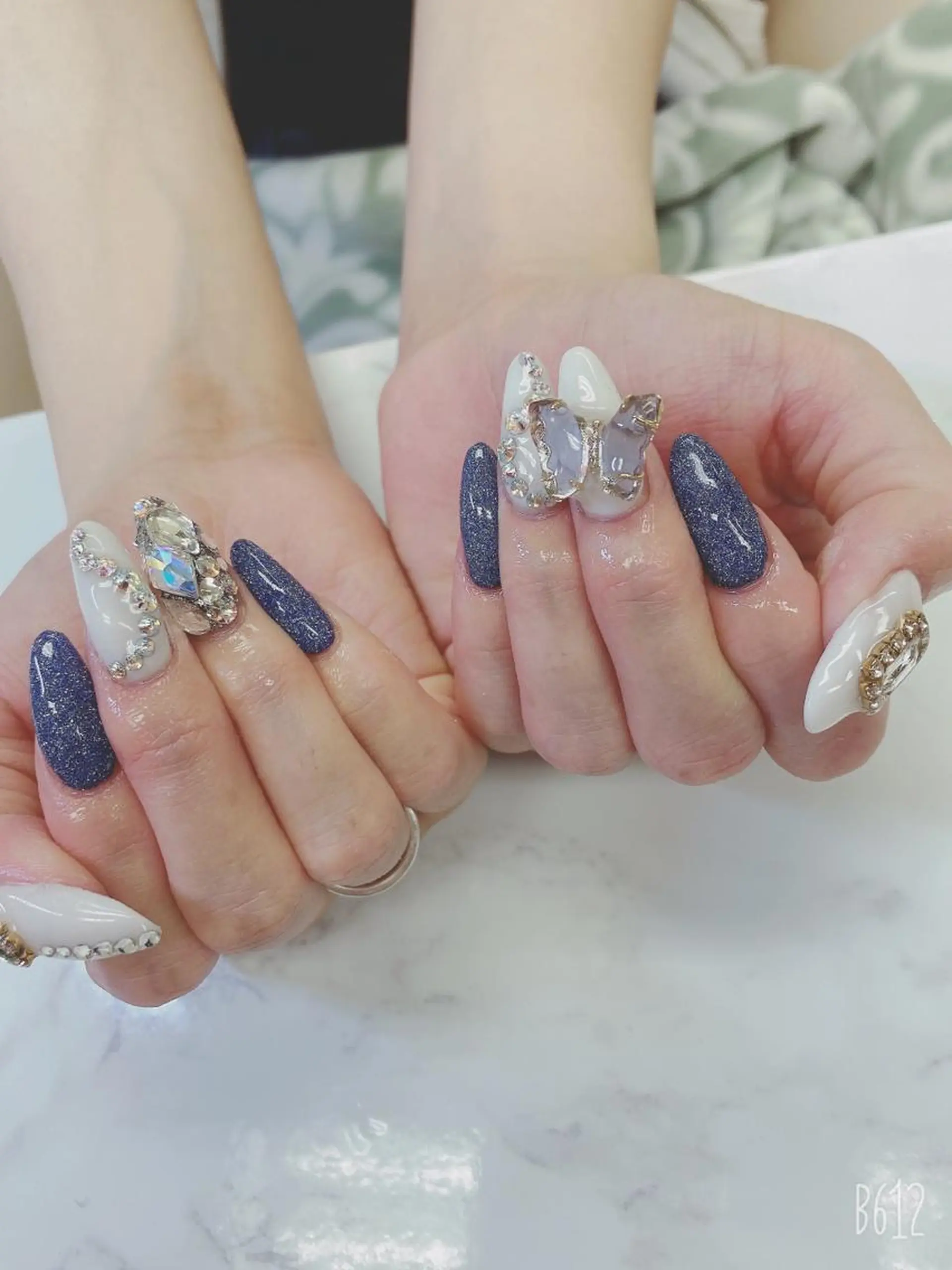 セミロング ハンドネイル JNA認定講師🌸 RIEのネイルデザイン