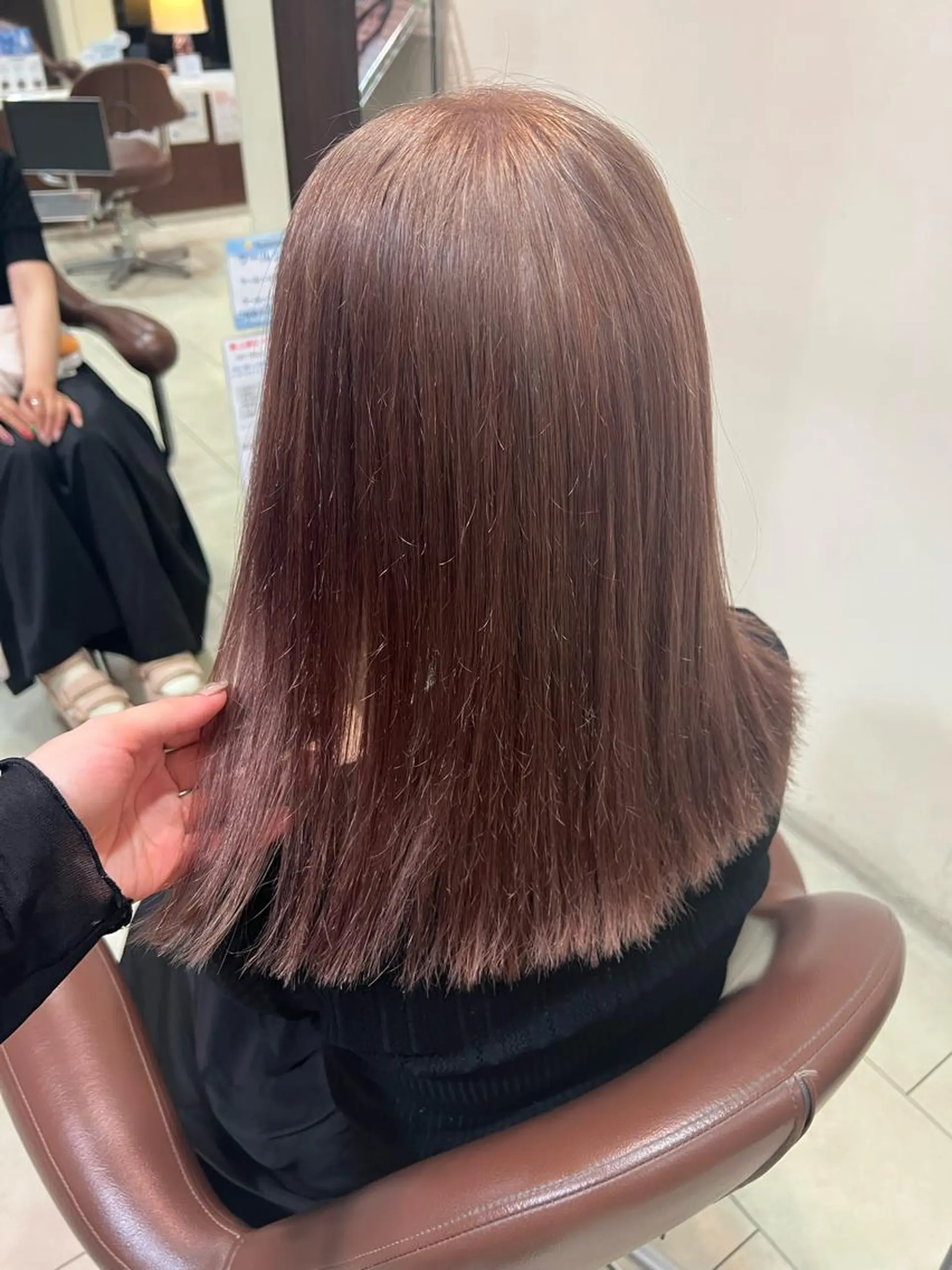 セミロング カラー 田中 月菜のヘアスタイル
