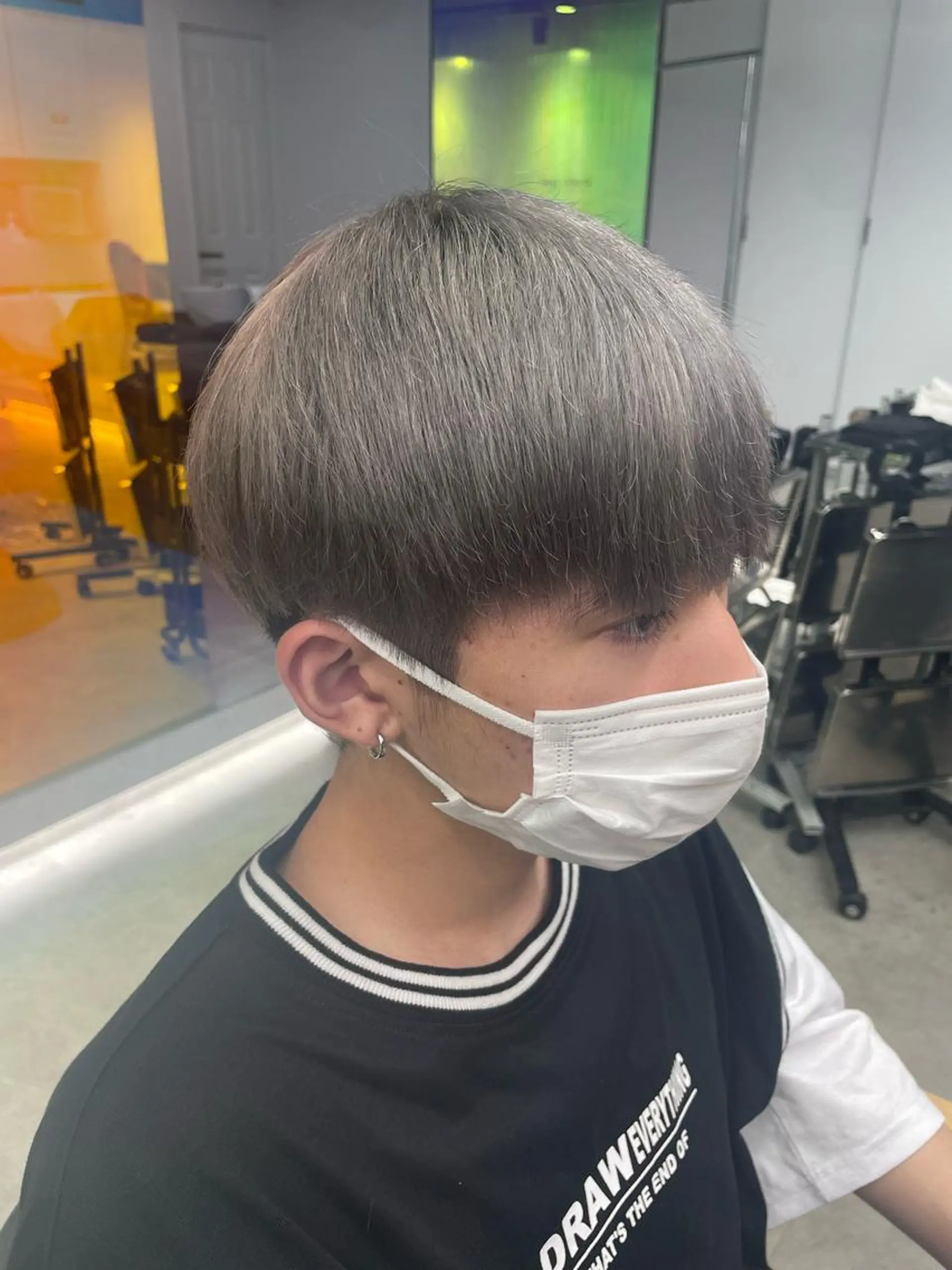 ショート カラー ブリーチ ダブルカラー メッシュ 韓国風ヘア 縮毛矯正 カラーモデル⚡️ REONのヘアスタイル