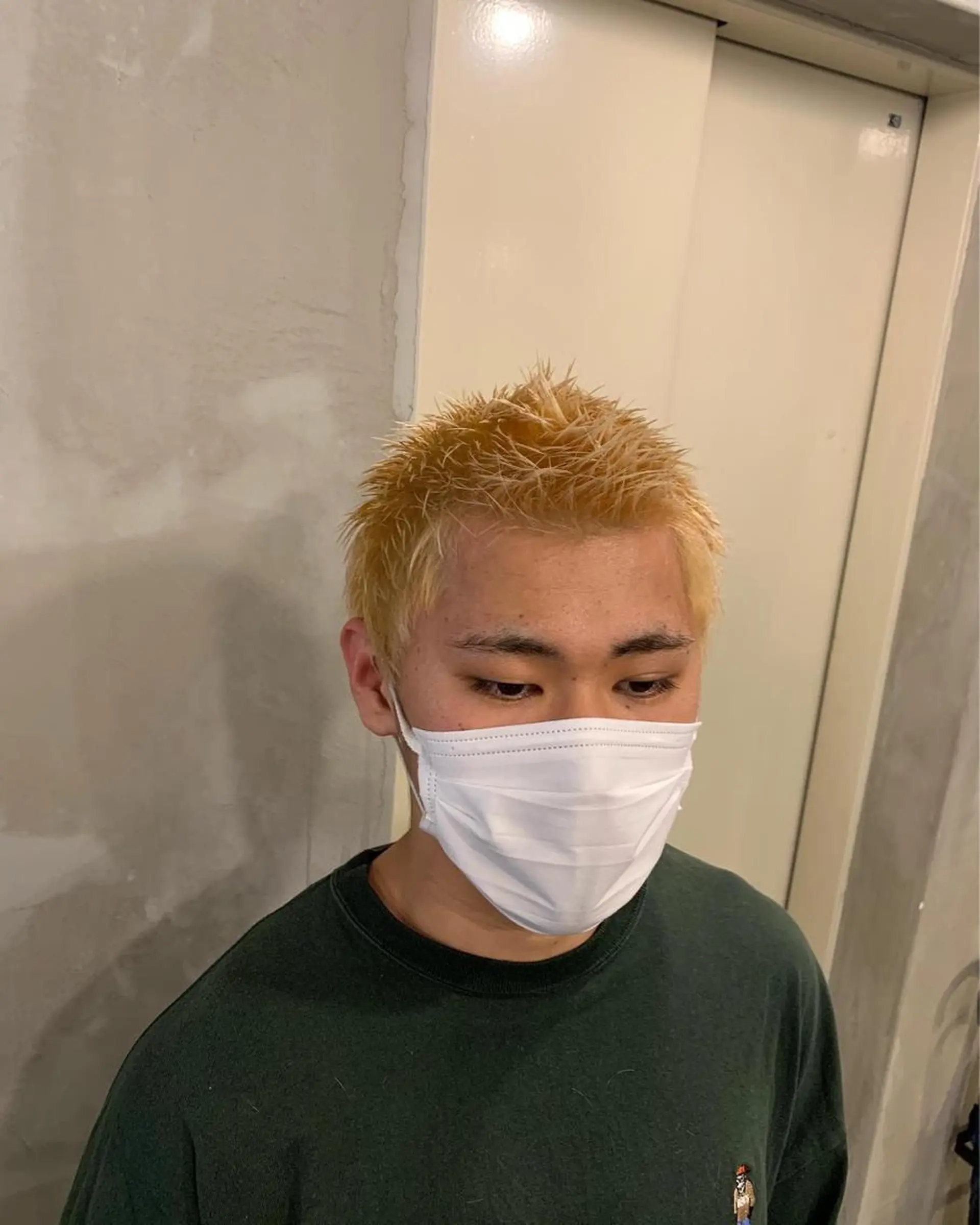 カラー メンズ 🫧顔まわりレイヤー カット🫧🧼白石輝のヘアスタイル
