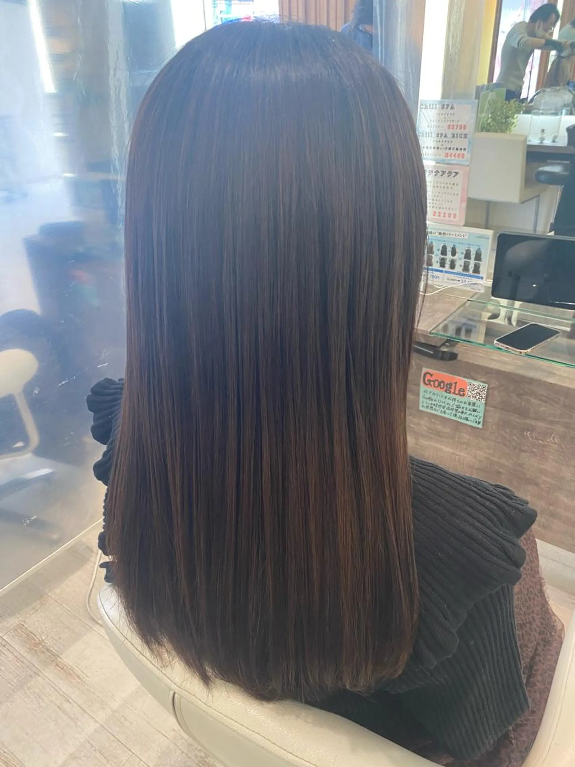 ロング トリートメント 酸熱トリートメント ベージュ/インナー カラー🤍Rieのヘアスタイル