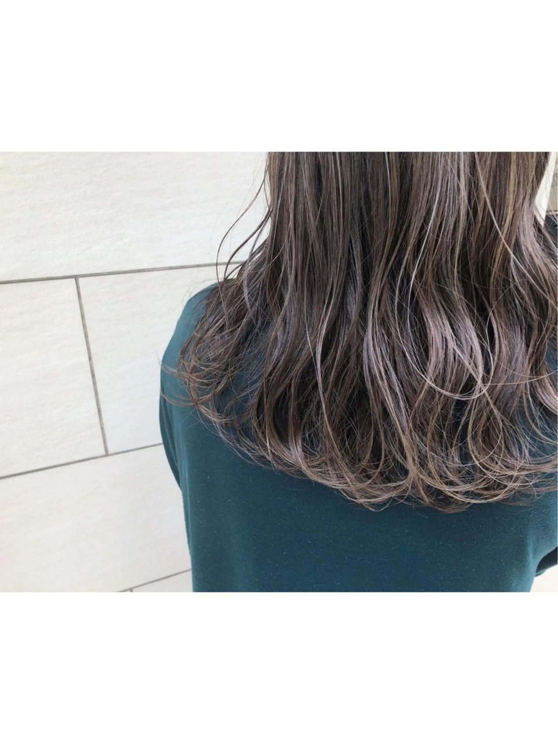 セミロング ヘアカラー トリートメント アキモト マサキ/ パーマ人気NO1のヘアスタイル