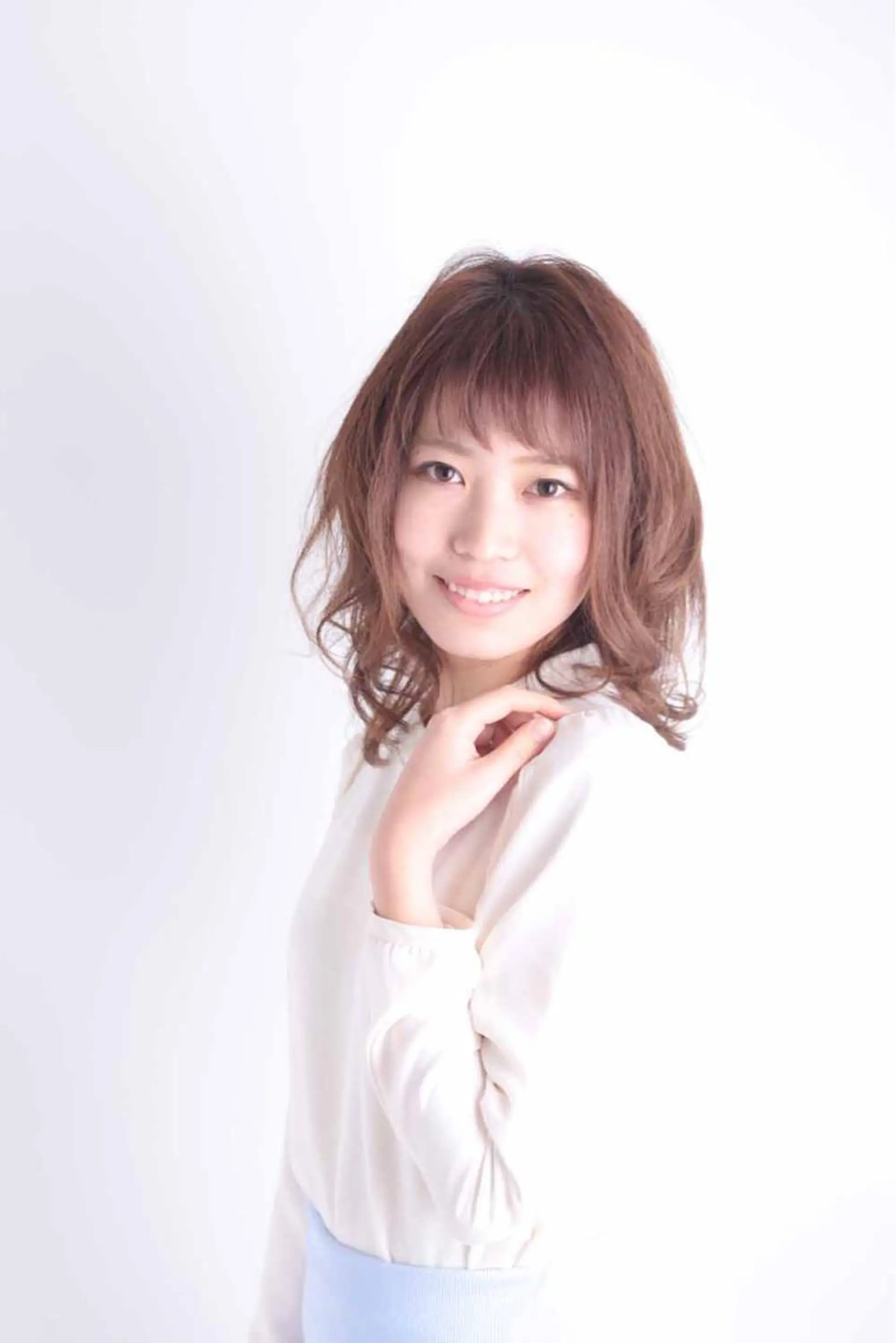 セミロング カラー RESBORN所属・長岡 大偉のヘアスタイル