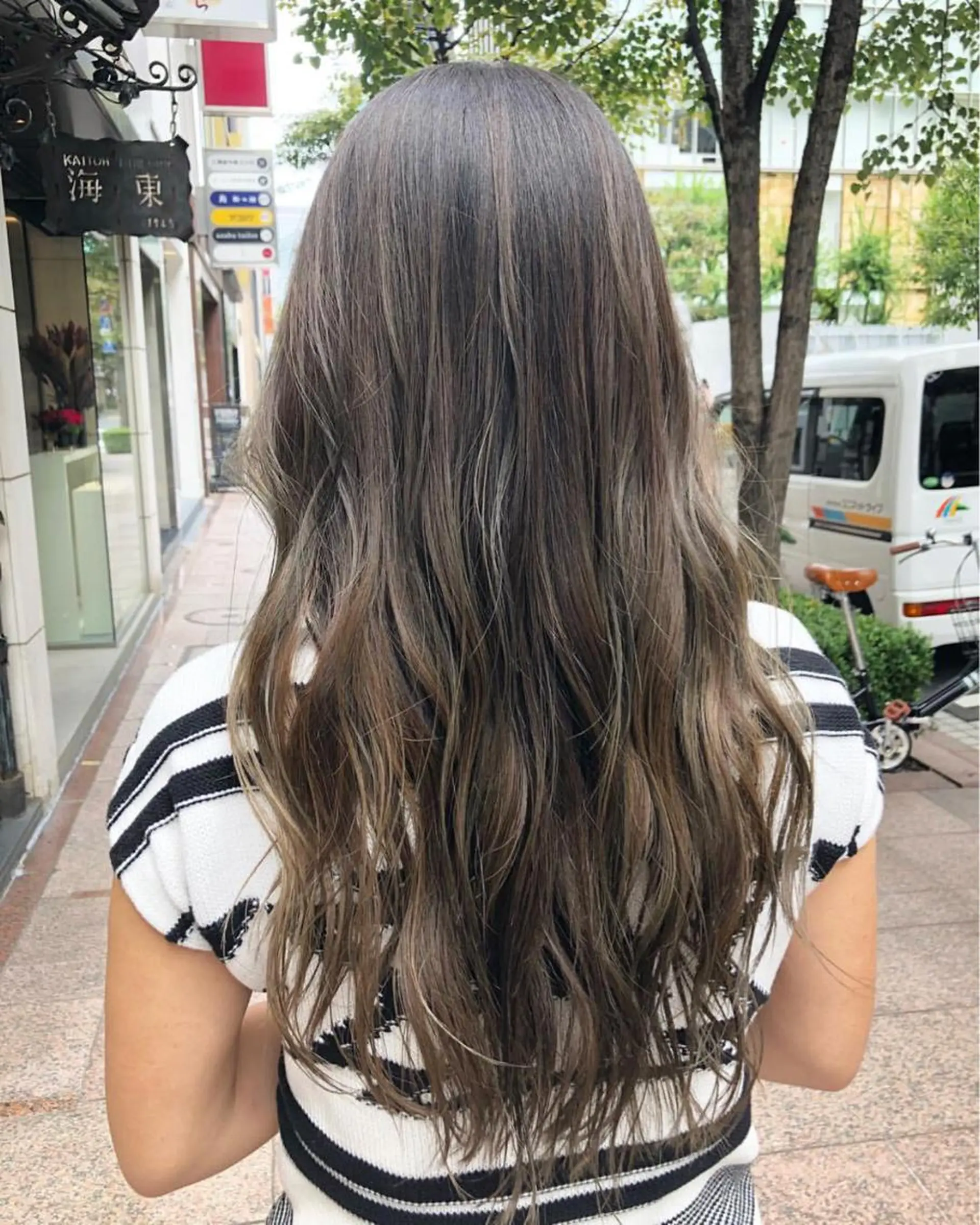 ロング ハイライト レイヤーカット salowin 原宿 aroa所属・韓国／ハッシュカット ／透明感カラー／金野のヘアスタイル