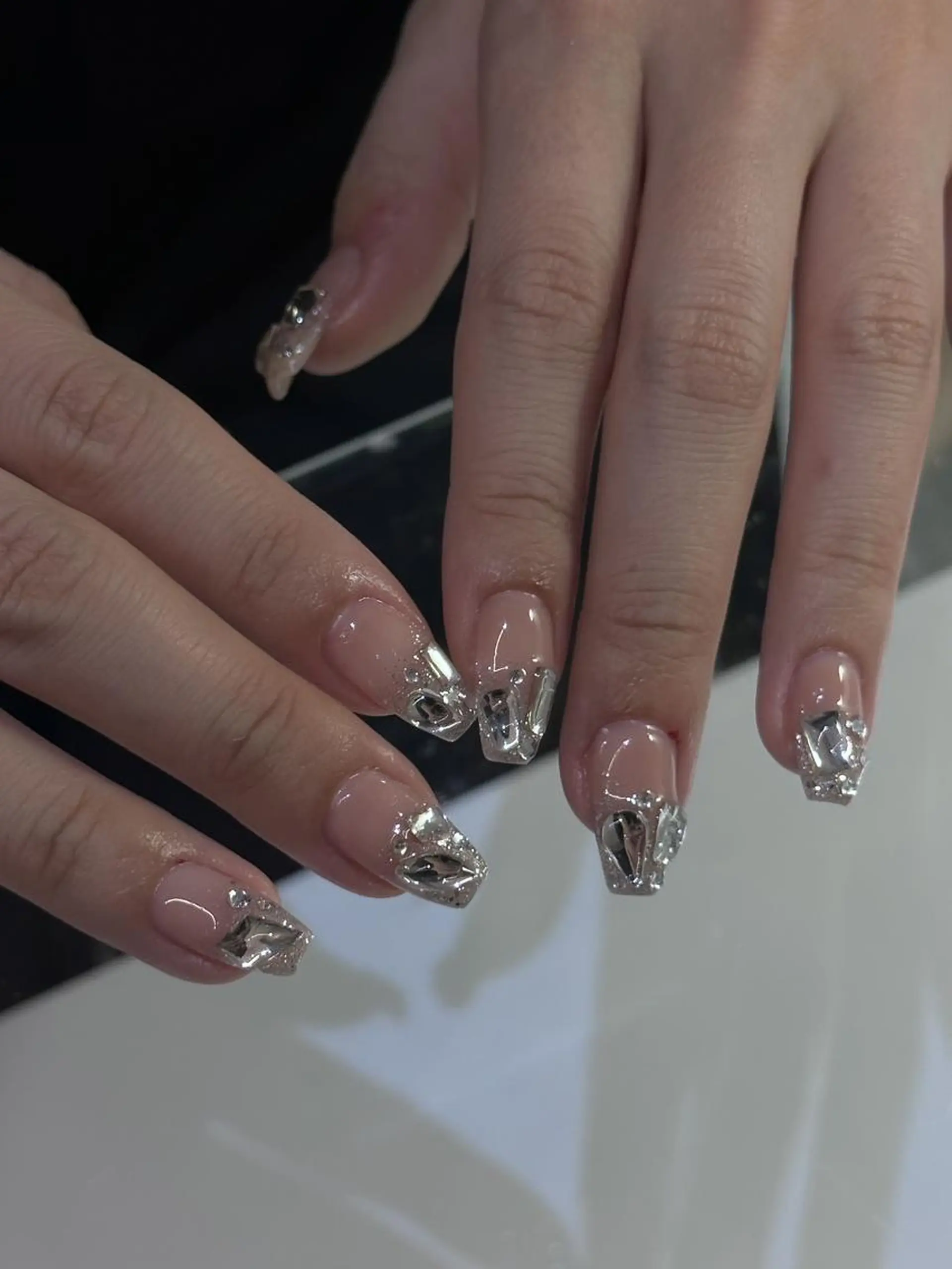 ネイル 韓国ネイル ワンホンネイル ハンドネイル fein. rion☁️のネイルデザイン