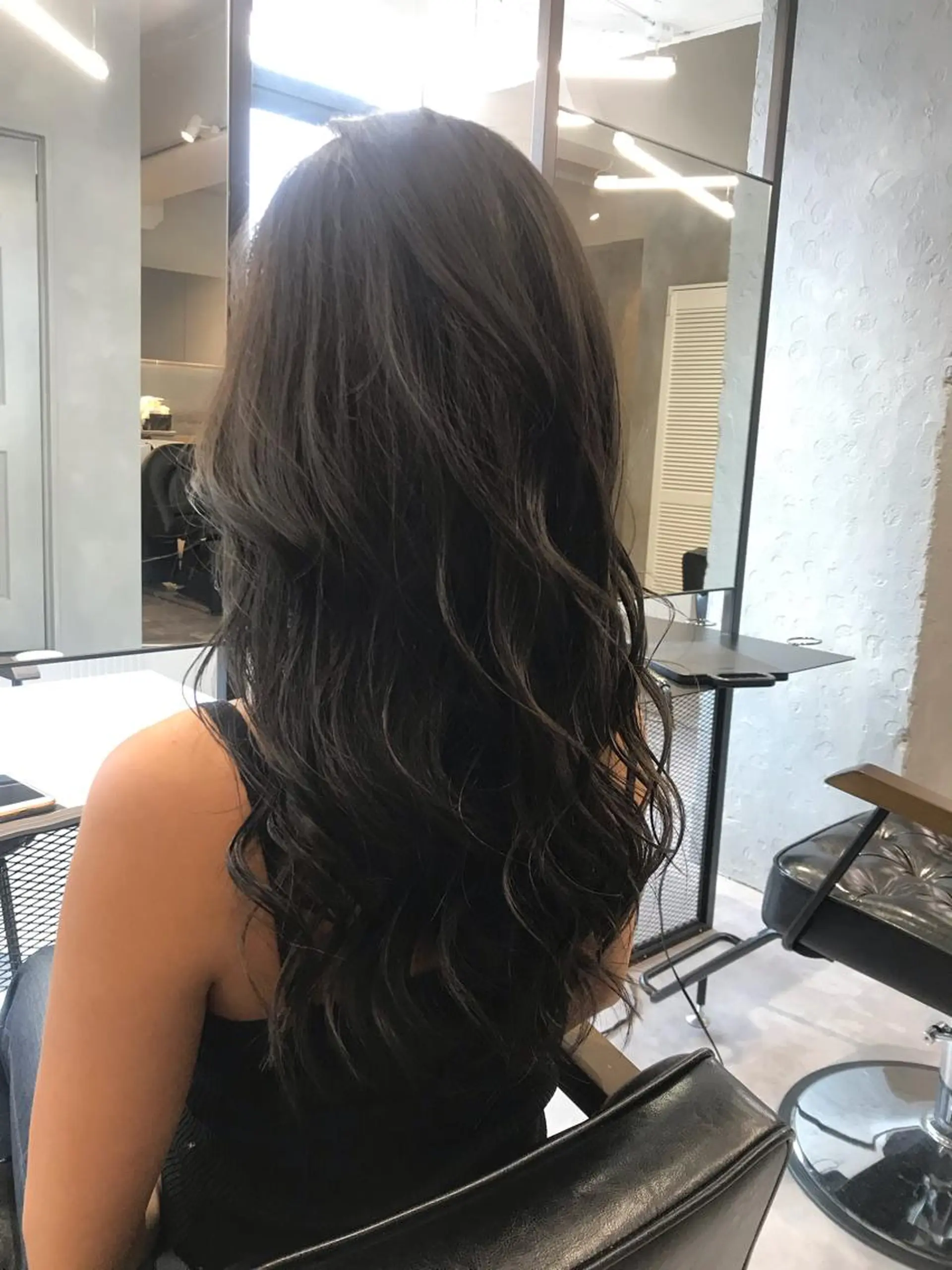 ロング アッシュ カット ヘアカラー トリートメント 色気レイヤー& ショートはお任せ🌟のヘアスタイル