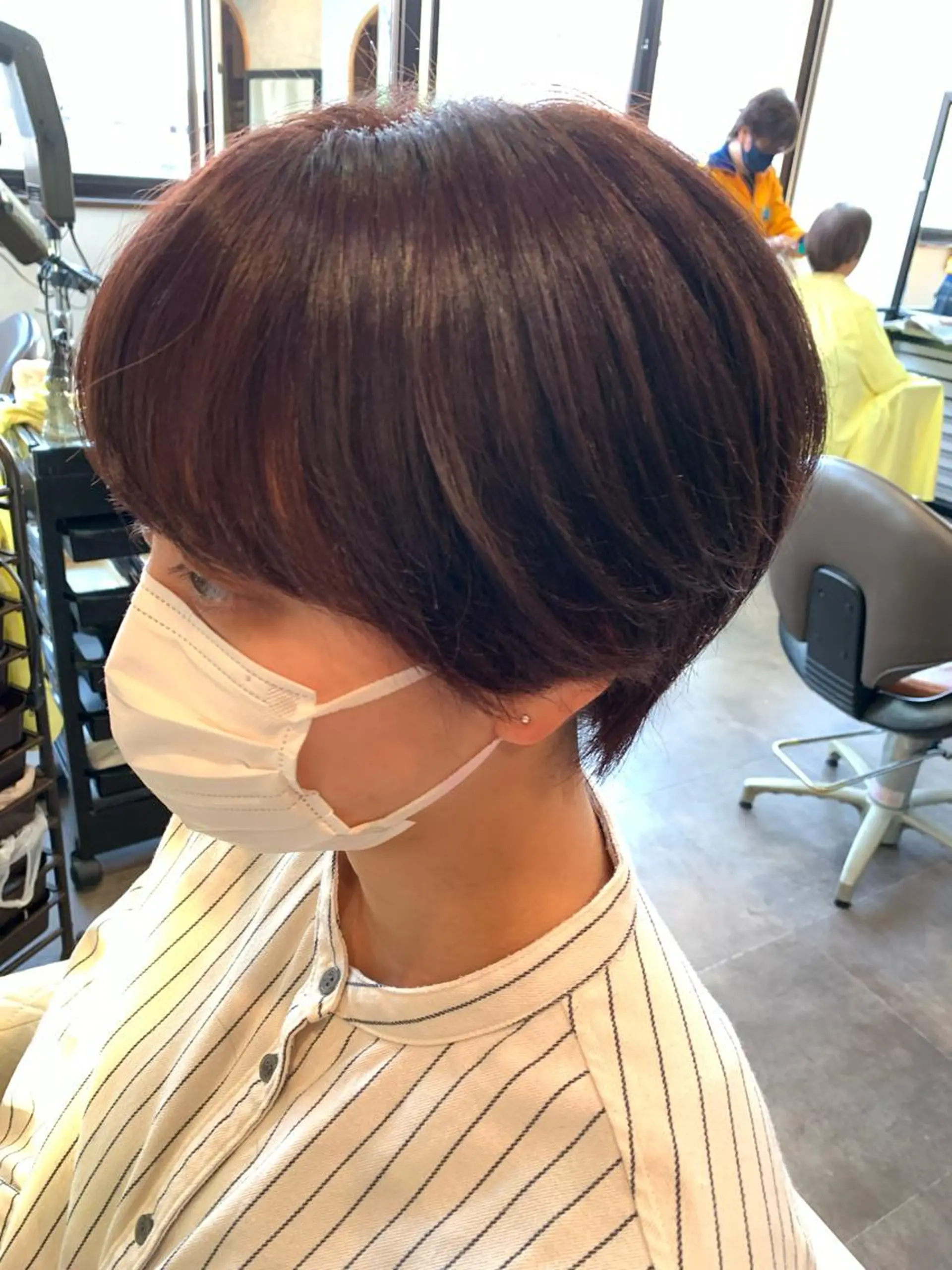 ショート カラー ブラウンカラー ピンクカラー ピンクブラウン カット ヘアカラー stylist 静音「LEON」のヘアスタイル