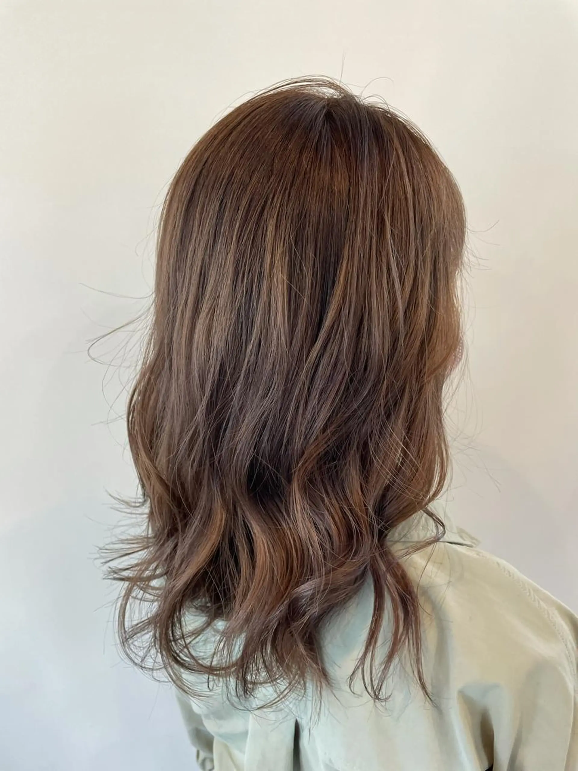 セミロング カラー ベージュカラー ブリーチ ヘアカラー トリートメント FLAGS YAMATOのヘアスタイル