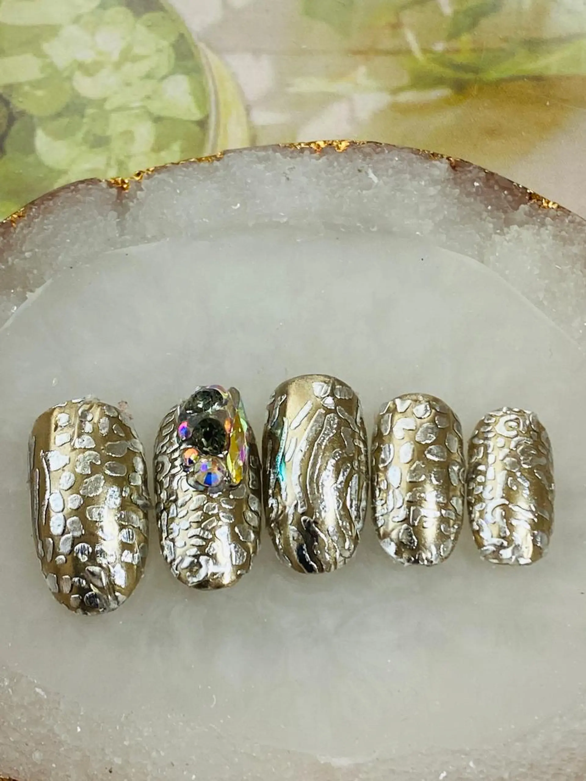 ネイル ミラーネイル 自宅ネイルサロン ♦️nuance♦️のネイルデザイン