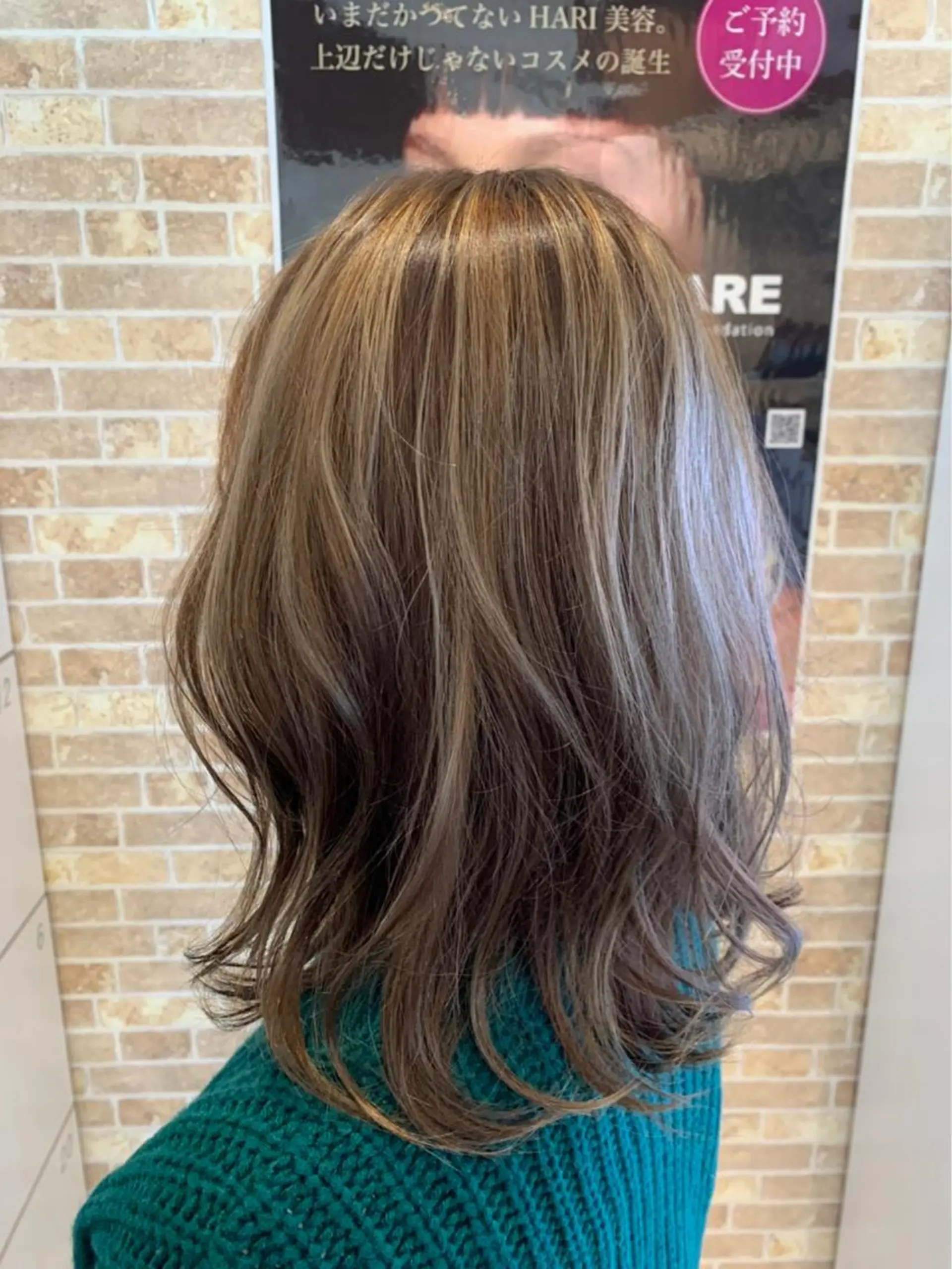 セミロング 柏本 果菜のヘアスタイル