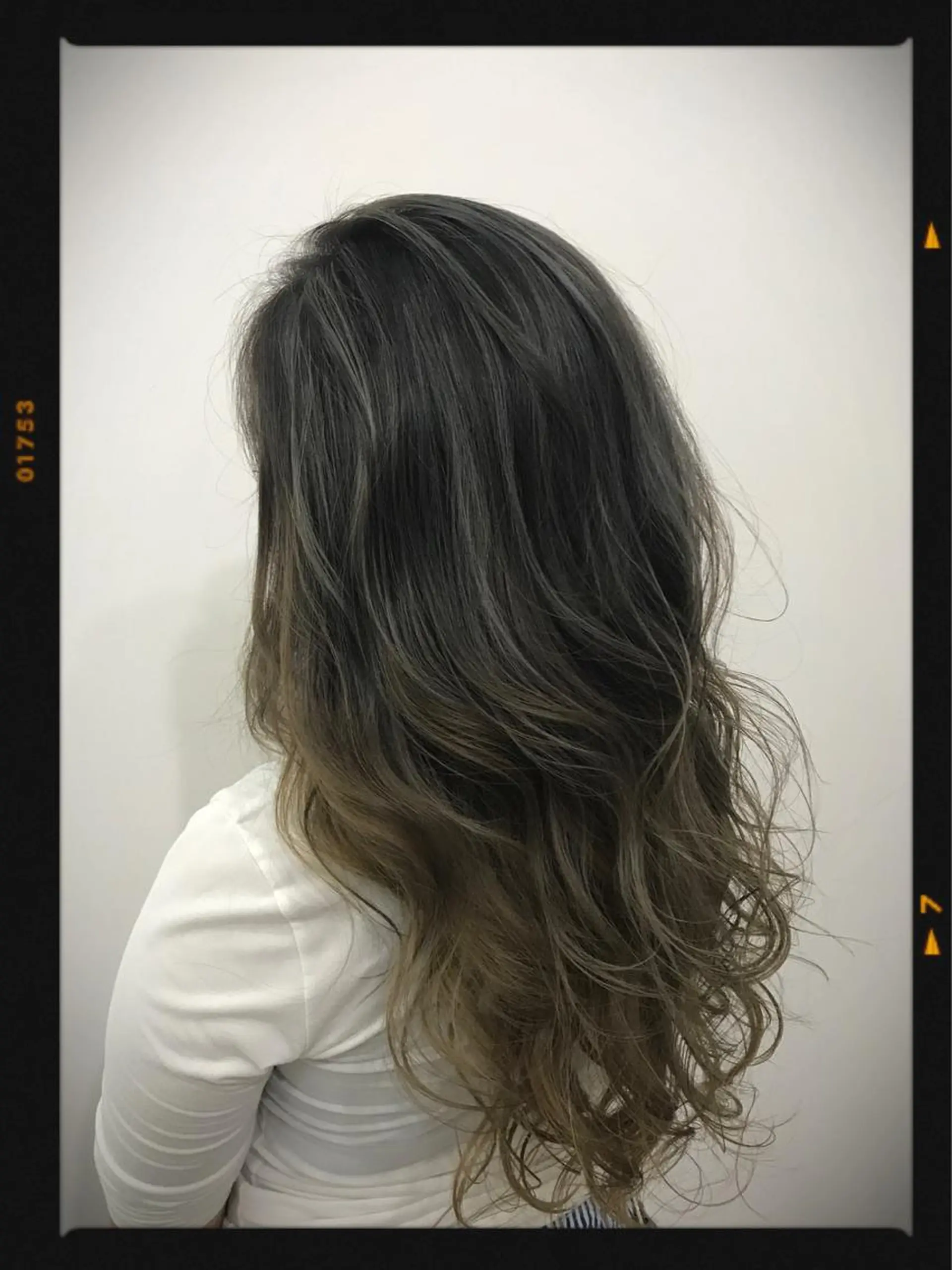 ロング カラー アッシュ グラデーションカラー シルバー 相武台ショート特化 💐川崎希💐のヘアスタイル