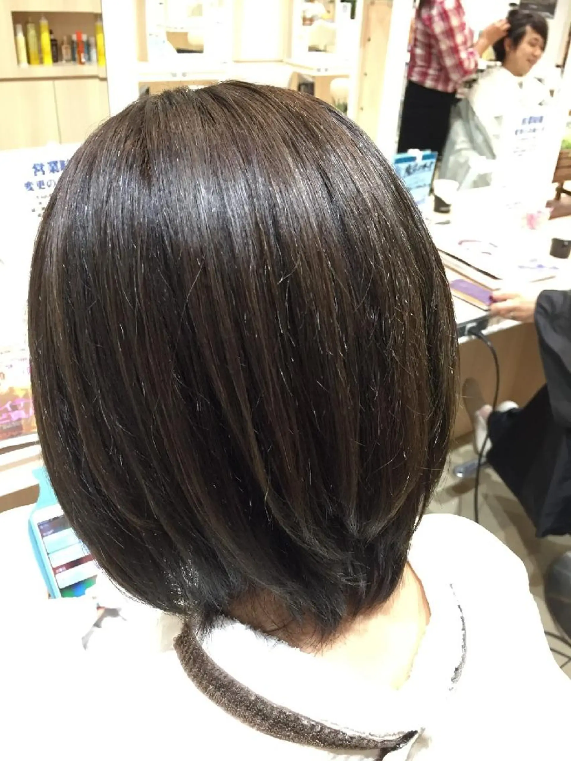 ショート カラー カット 縮毛矯正 山内 佐江子のヘアスタイル