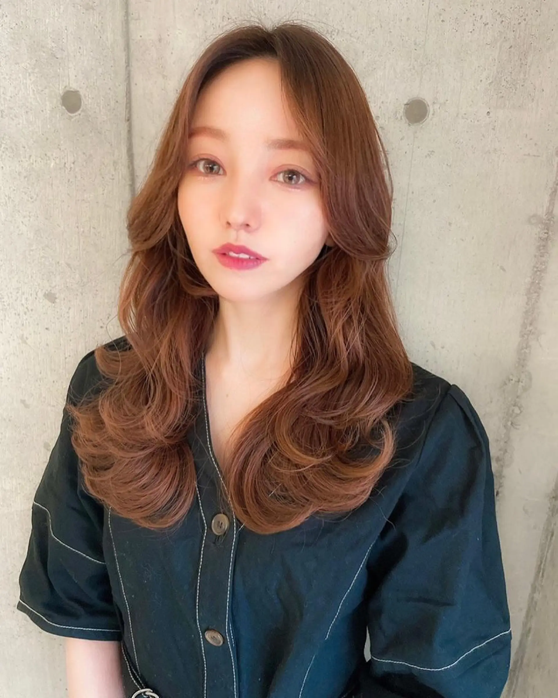 セミロング カラー ヨシンモリ 韓国風ヘア カット ヘアカラー トリートメント 韓国ヘア特化型美容師 カワノマイ🇰🇷のヘアスタイル