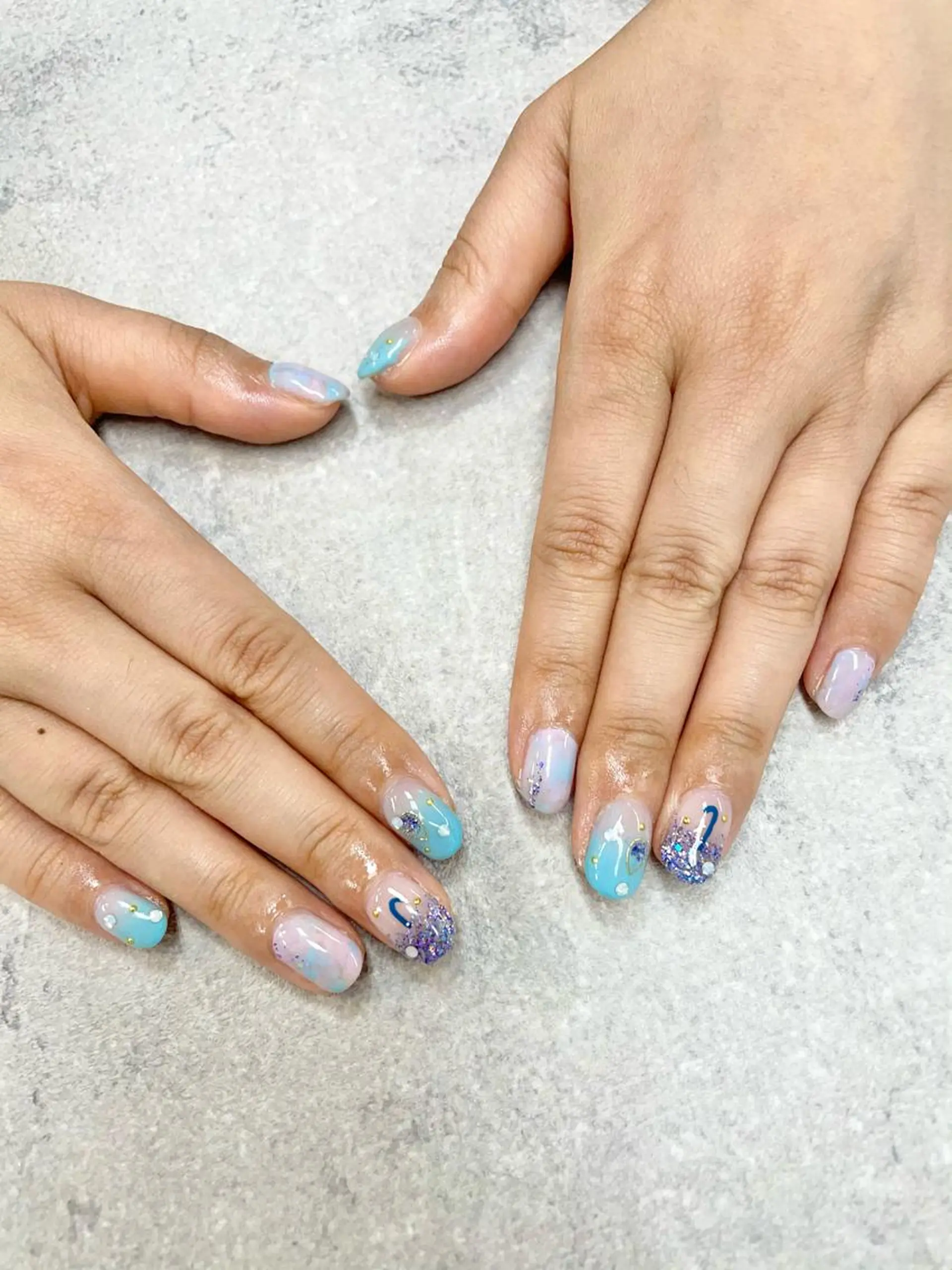 ネイル アートネイル ブルー イースター フレンチネイル ジェルネイル ハンドネイル .N YUKIのネイルデザイン