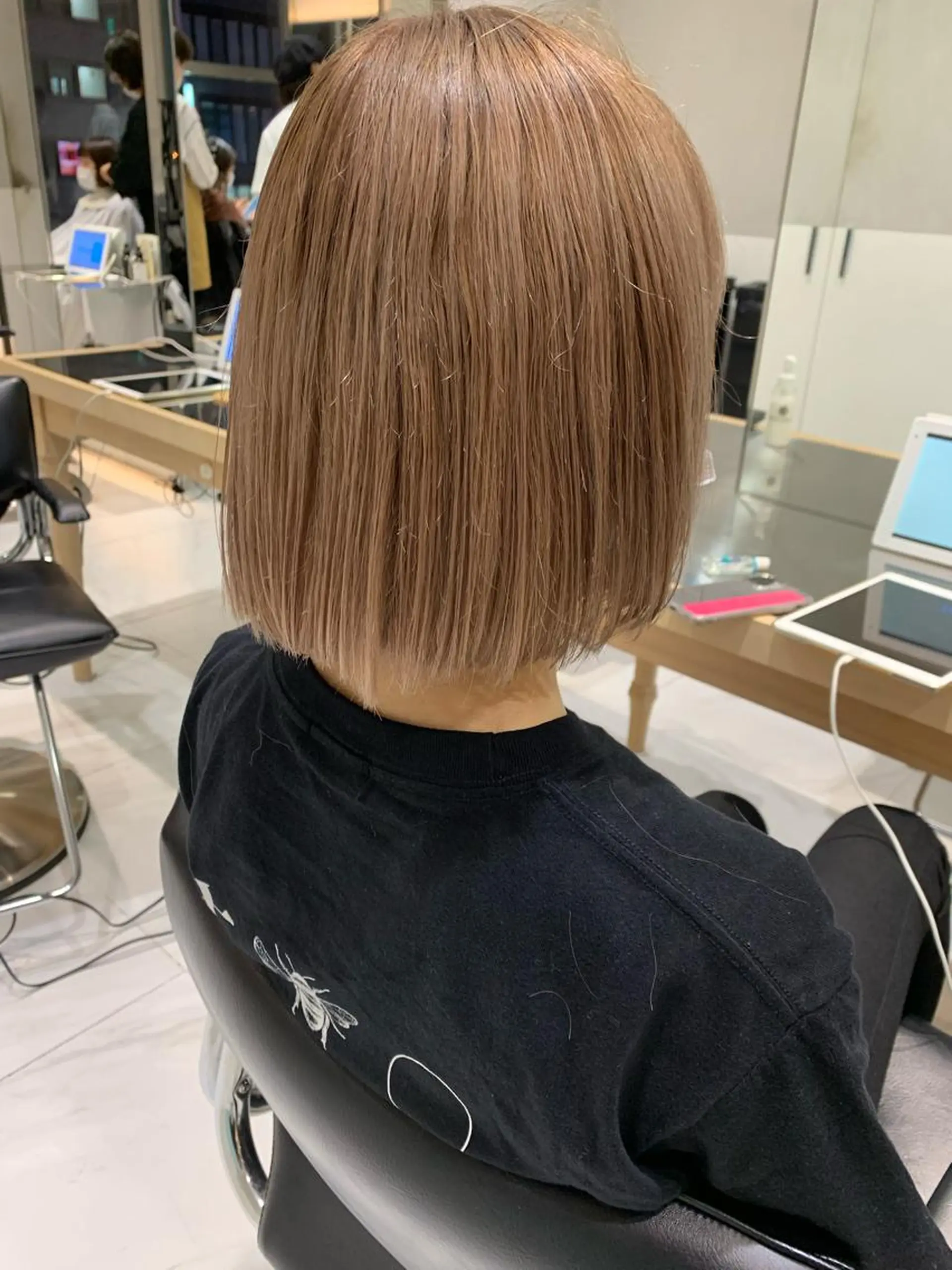ショート ヘアカラー トリートメント ヘッドスパ ヘアセット 透明感ブリーチ カラー✨有坂映哉のヘアスタイル