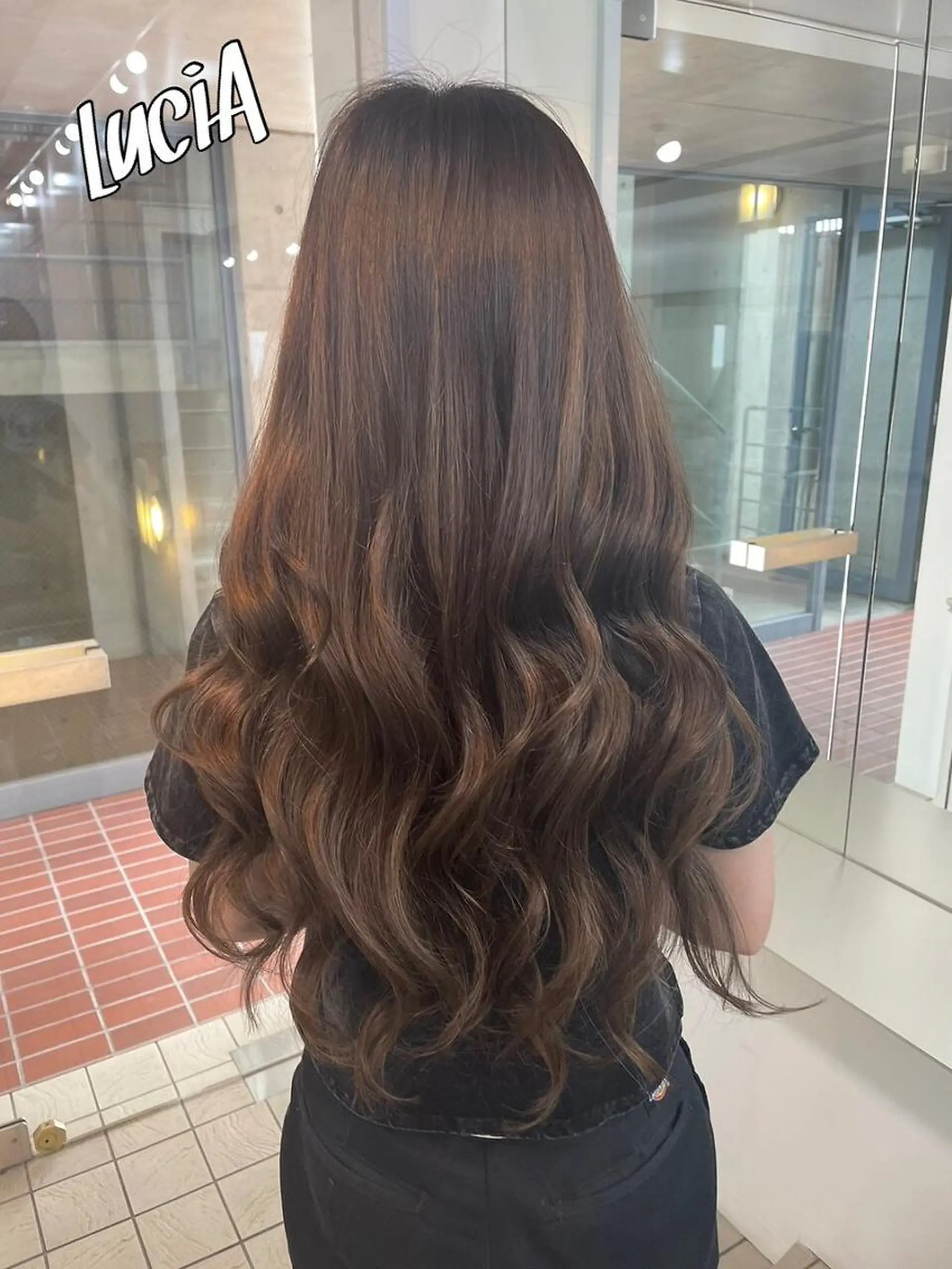 ロング カラー ヘアアレンジ MISAKIエクステ ブリーチ\5900のヘアスタイル