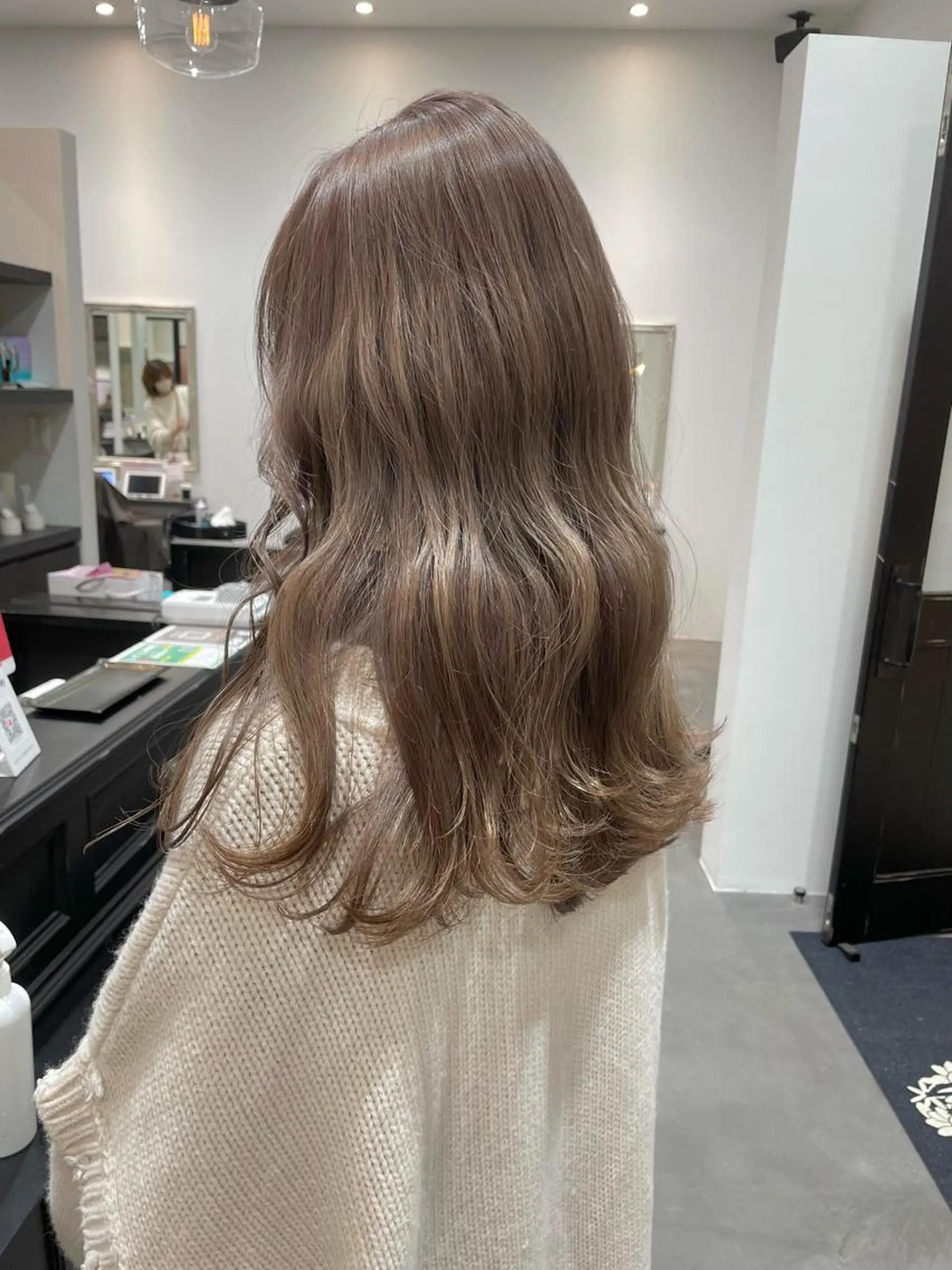 ロング カラー ヘアアレンジ ヘアカラー トリートメント 小倉 愛里のヘアスタイル