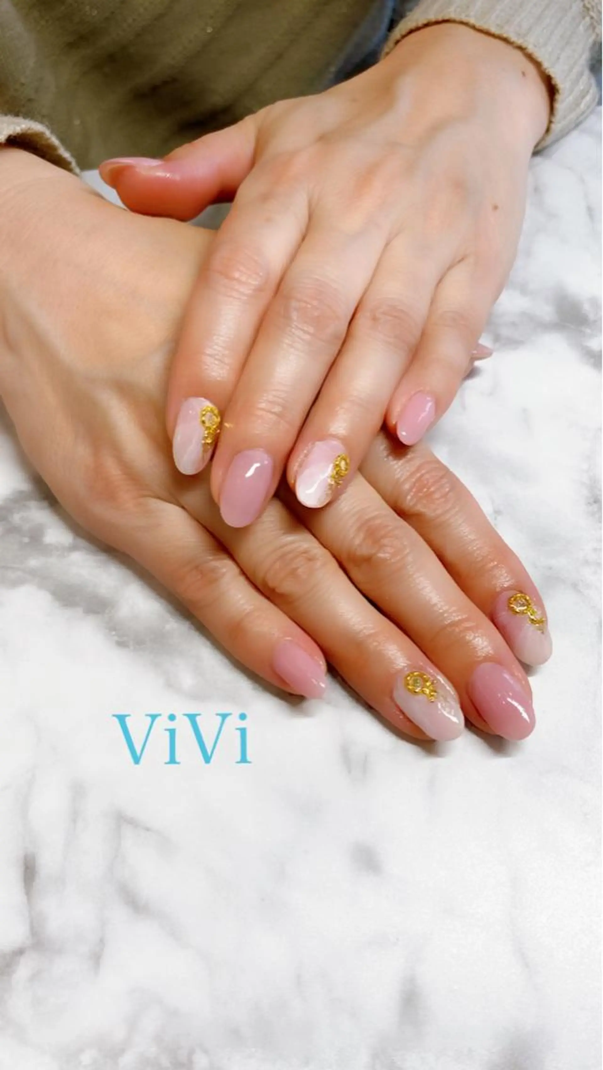 ネイル ハンドネイル nailsalon ViViのネイルデザイン