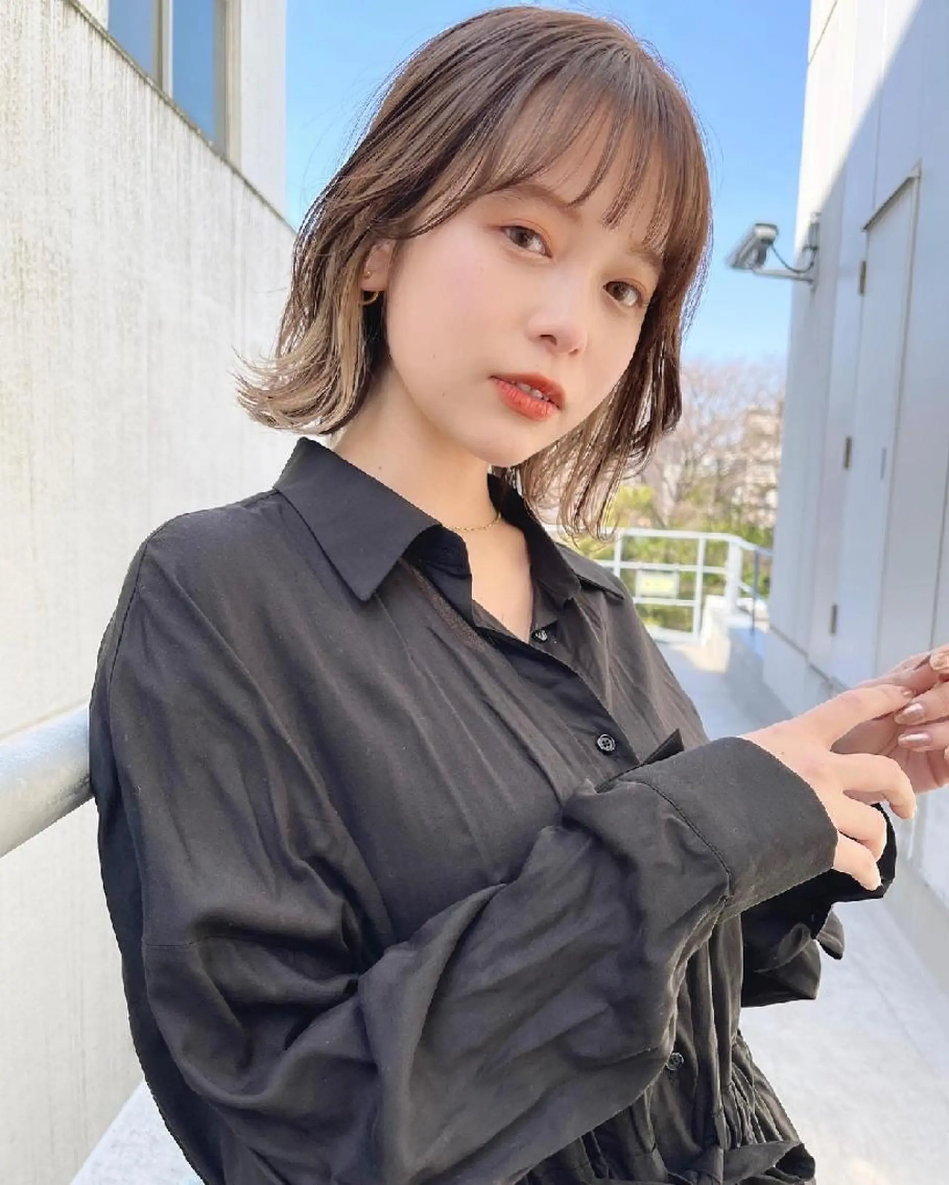 カラー ショート ベージュカラー イヤリングカラー ミルクティーベージュ ヘアカラー トリートメント 🌈GAME🌈 横浜店のヘアスタイル