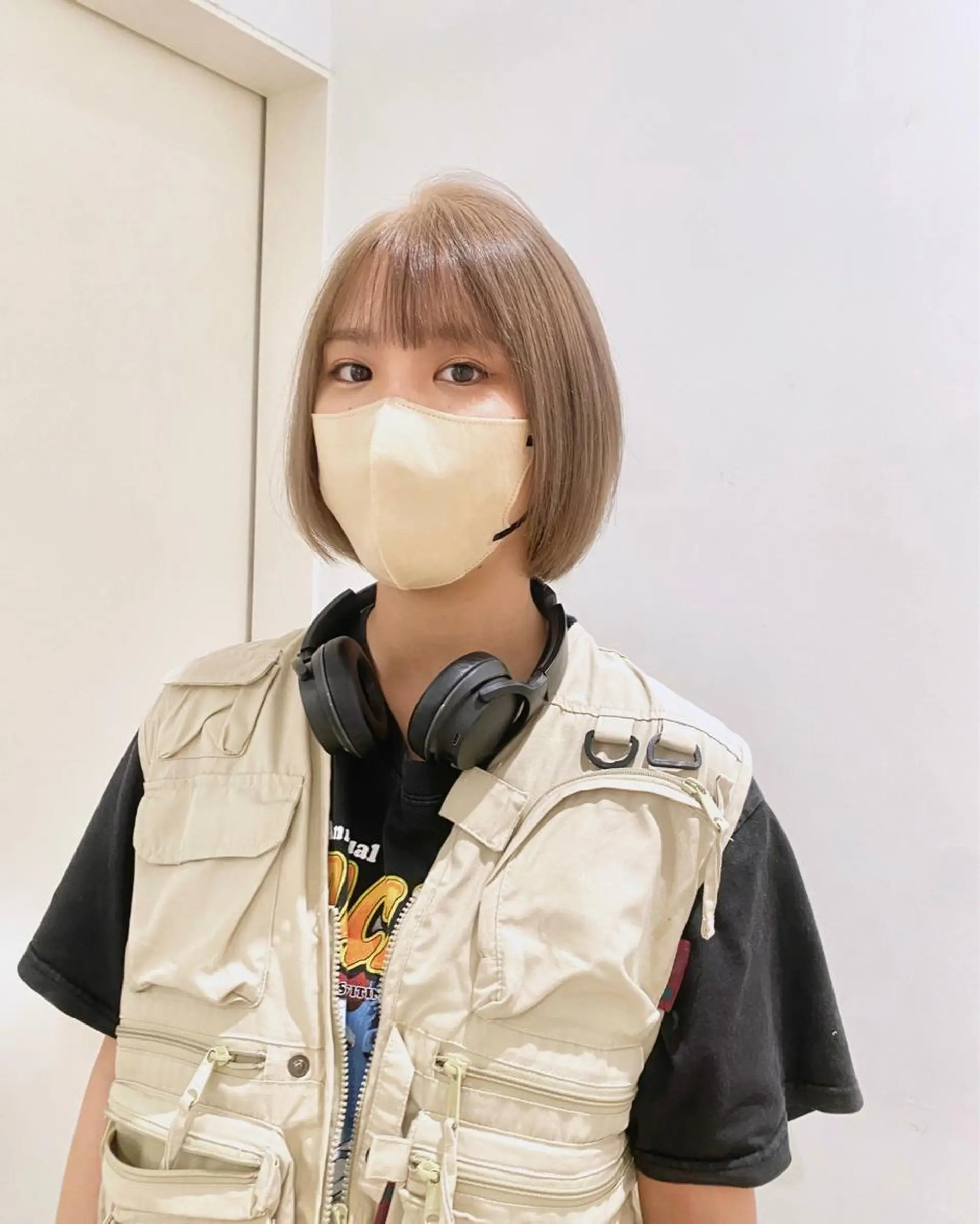 ミディアム カラー 切りっぱなしボブ ショートボブ ベージュカラー グレージュ ハイトーンカラー 🌿レイヤー/髪質 改善/🌿‬JINのヘアスタイル