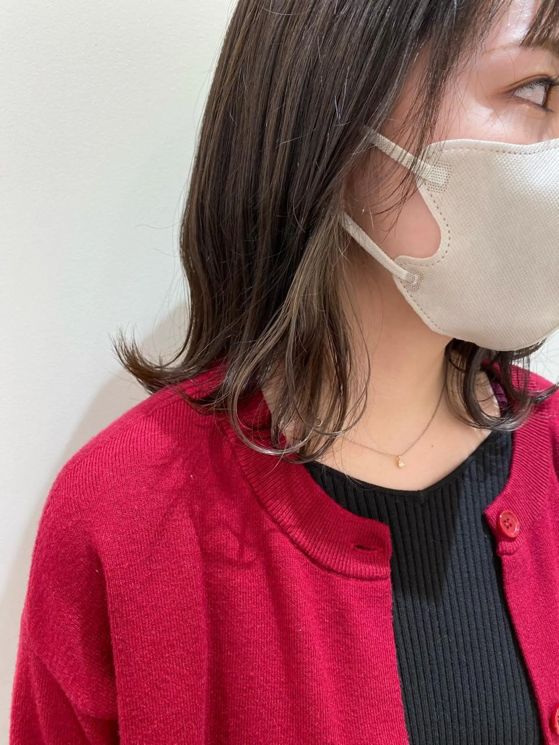 ミディアム カラー カット ヘアカラー トリートメント プレイングカラー🤍 細めハイライトのヘアスタイル