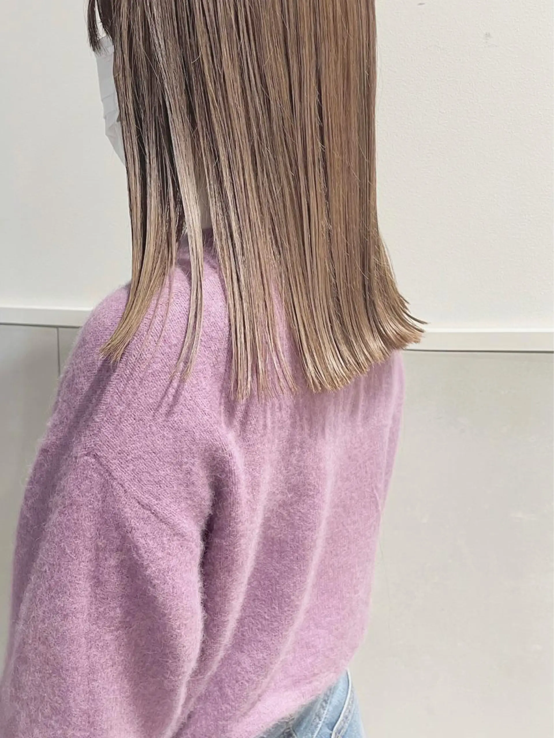 ミディアム カラー ベージュカラー ミルクティーベージュ 外国人風カラー カット ヘアカラー 齋藤 咲のヘアスタイル