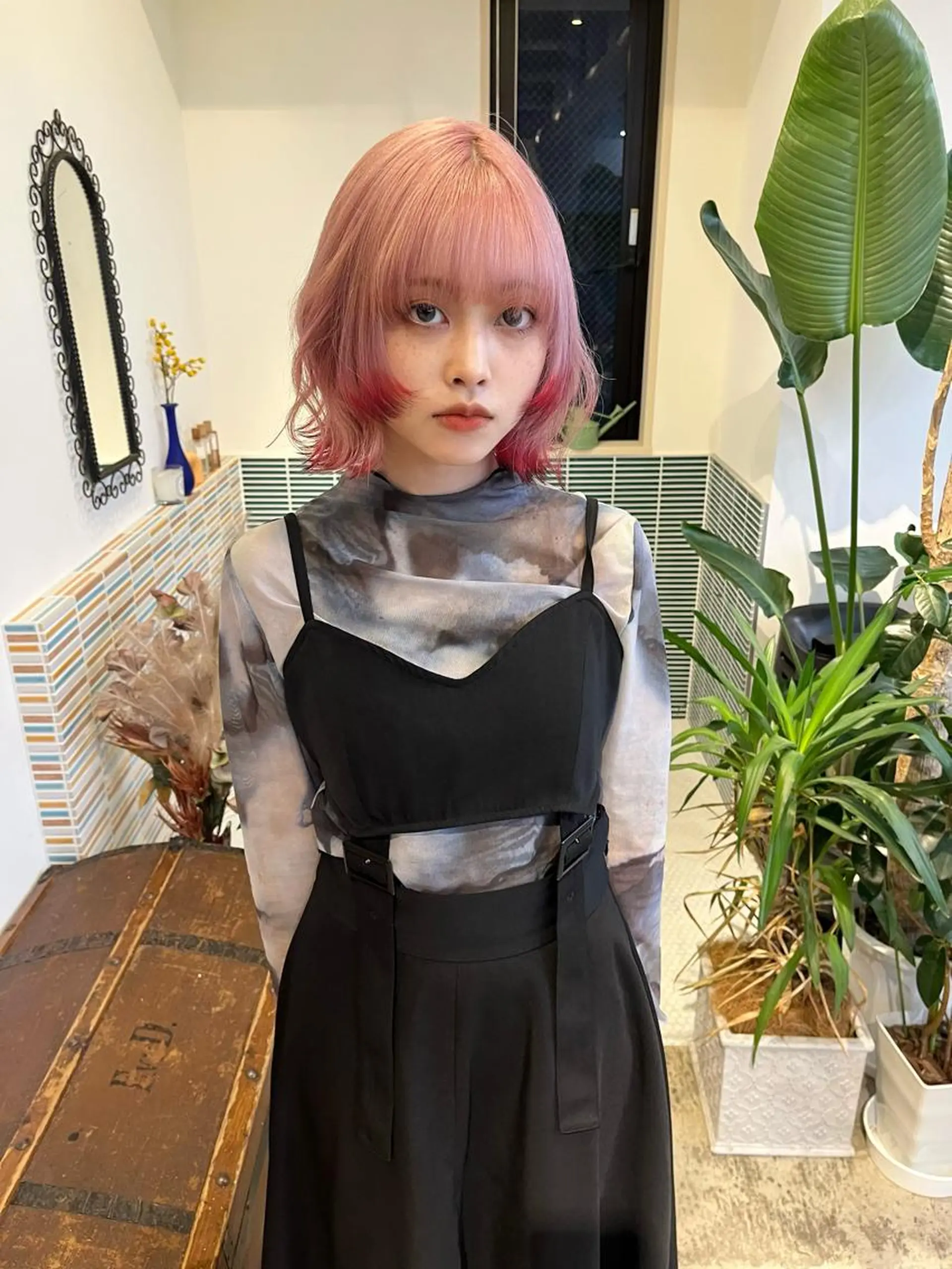 ミディアム カラー ベージュカラー ブリーチ ピンクカラー ピンクベージュ カット ヘアカラー トリートメント 🩷ハイトーン透明感 レイヤー🩷ユリカのヘアスタイル