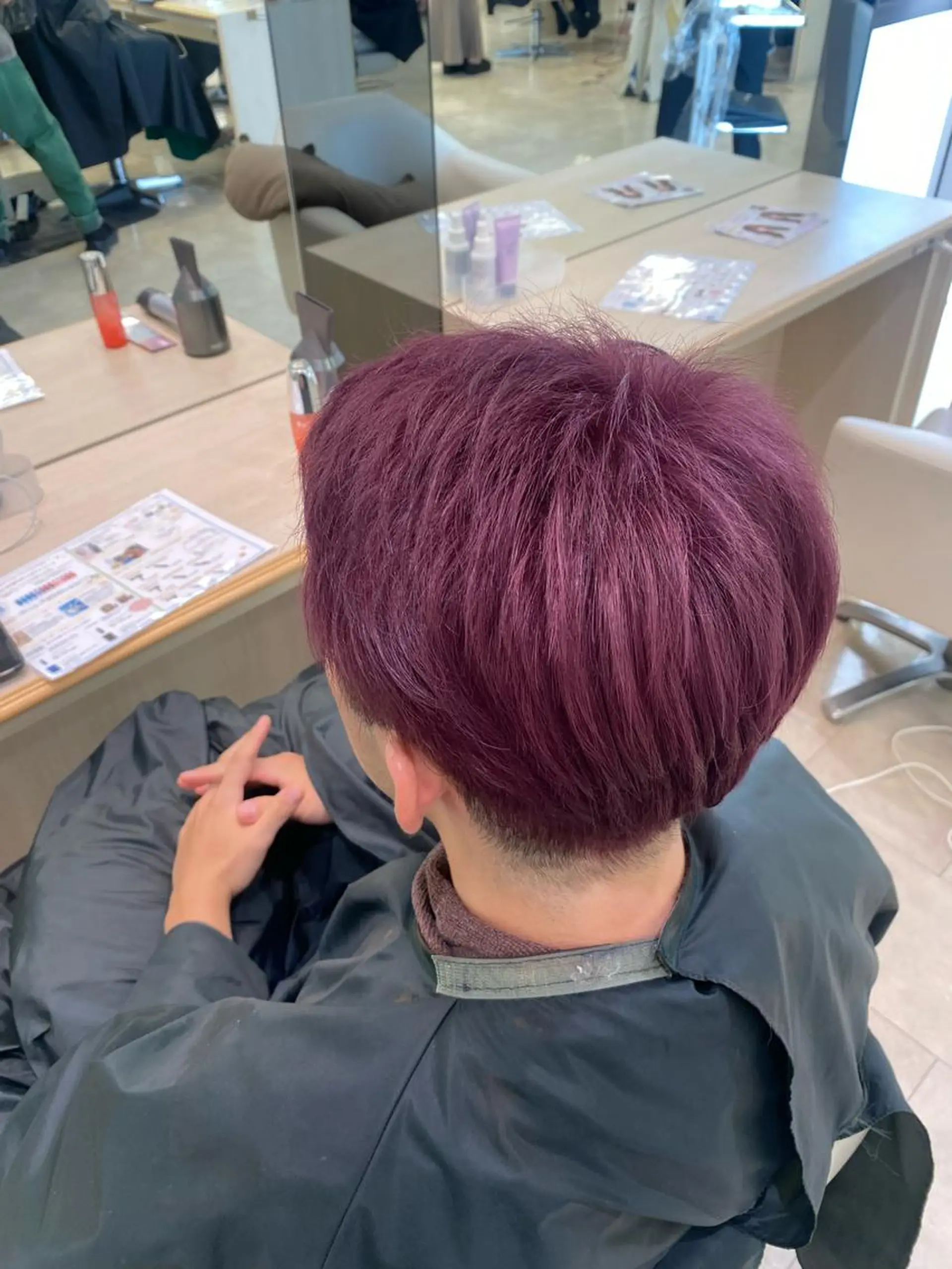 ショート カラー 推し活/韓国/ブリー チカラーminamiのヘアスタイル