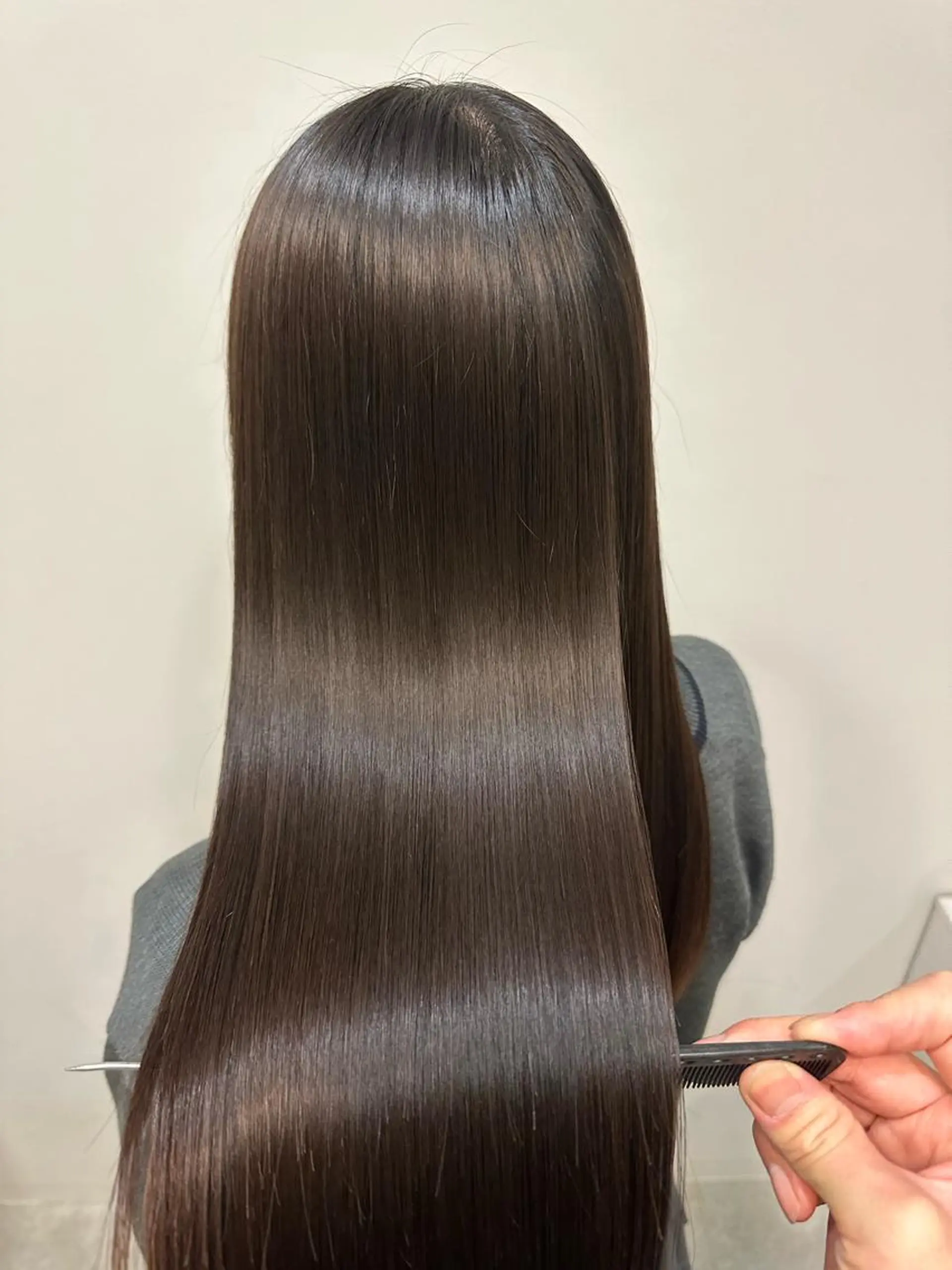 ロング カラー アッシュ ベージュカラー ブリーチ ブラウンカラー ケアブリーチ 👑髪質改善の匠👑 サンジョウ ユウキのヘアスタイル