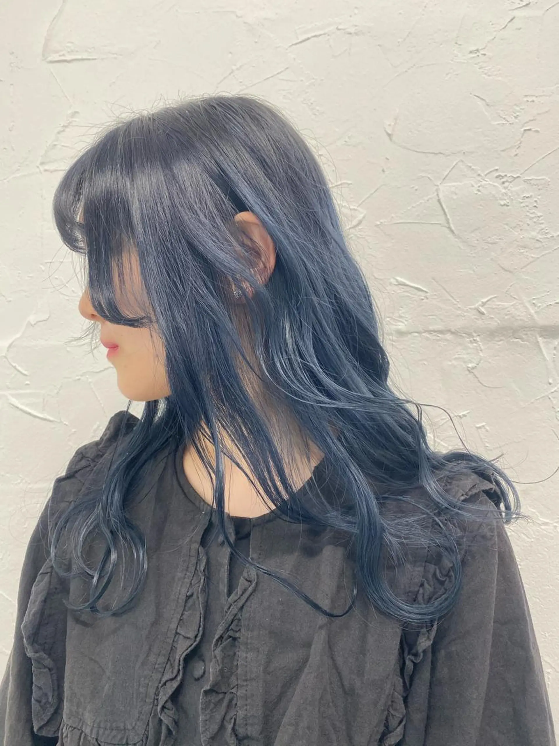 セミロング カラー バレイヤージュ ミストバング ベージュカラー 黒髪 ブリーチ ブルーカラー 🌈SOUTOMEのヘアスタイル