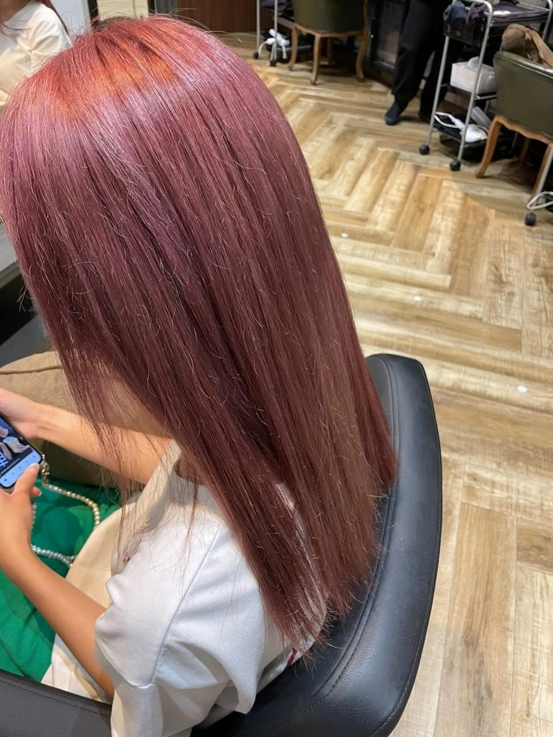 カラー ピンクカラー カシータフロルららぽーと愛知東郷所属・服部 未夢のヘアスタイル