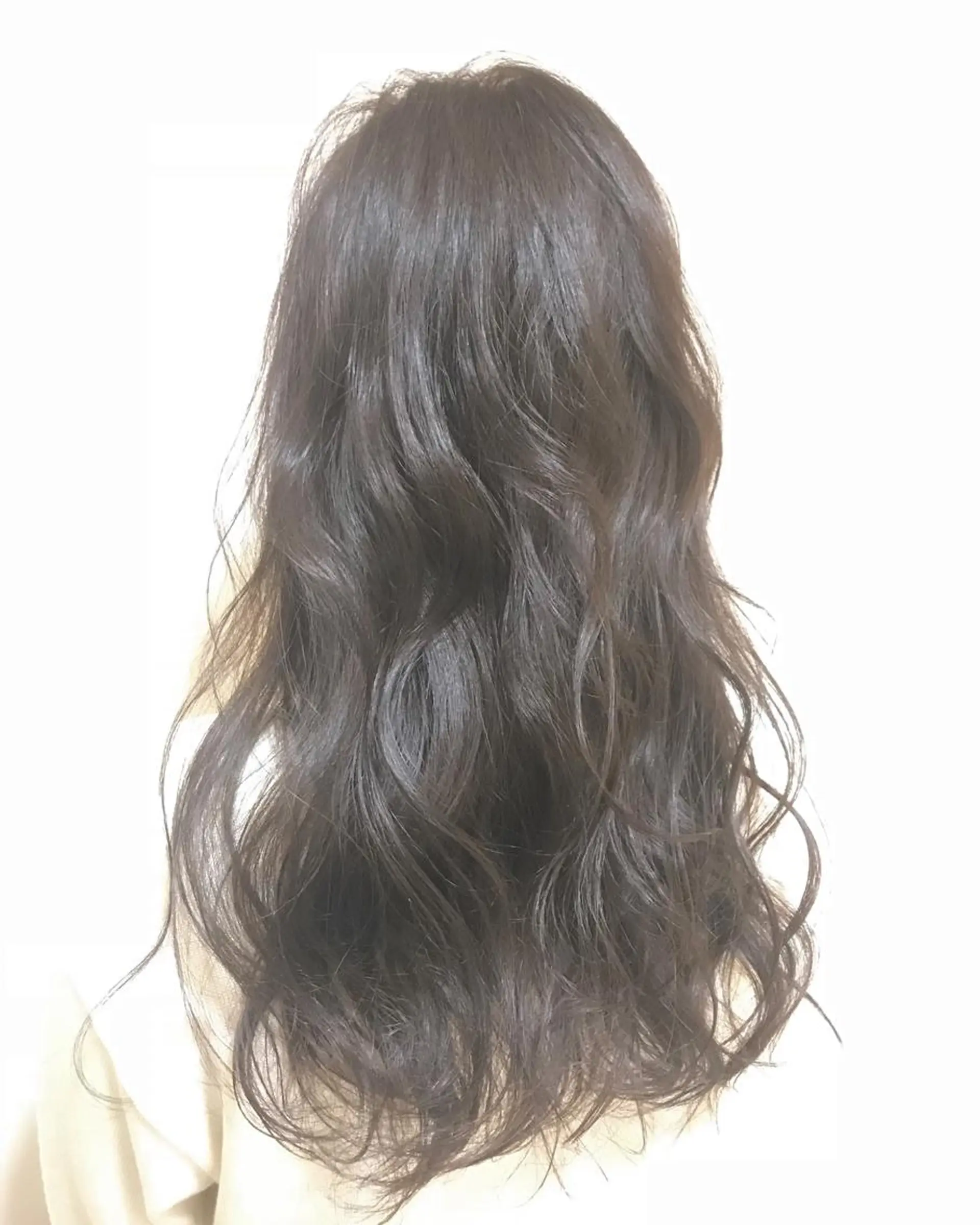 ロング カラー アッシュ ヘアカラー トリートメント chiyo yasuのヘアスタイル