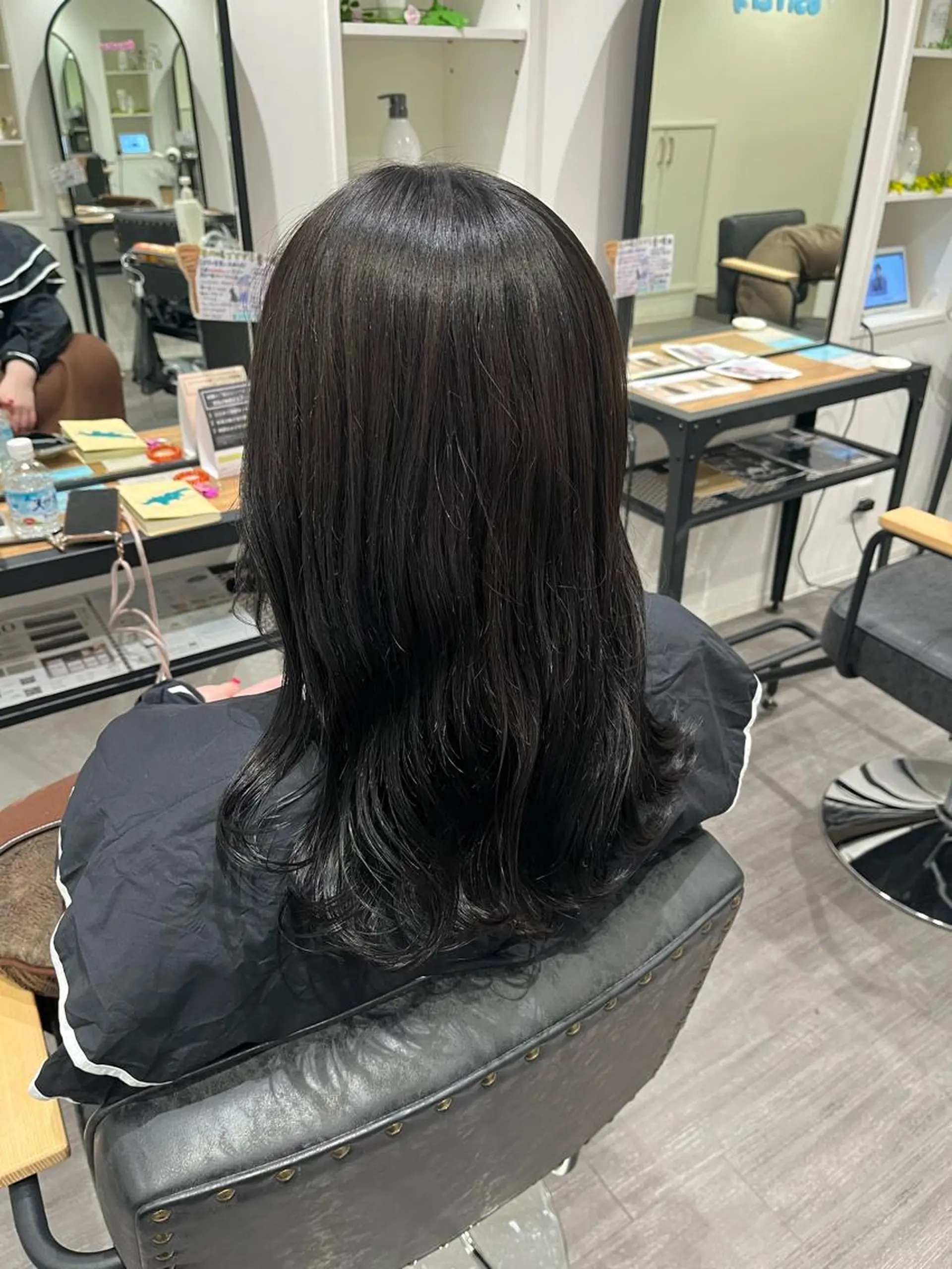 セミロング 片平 帆香のヘアスタイル