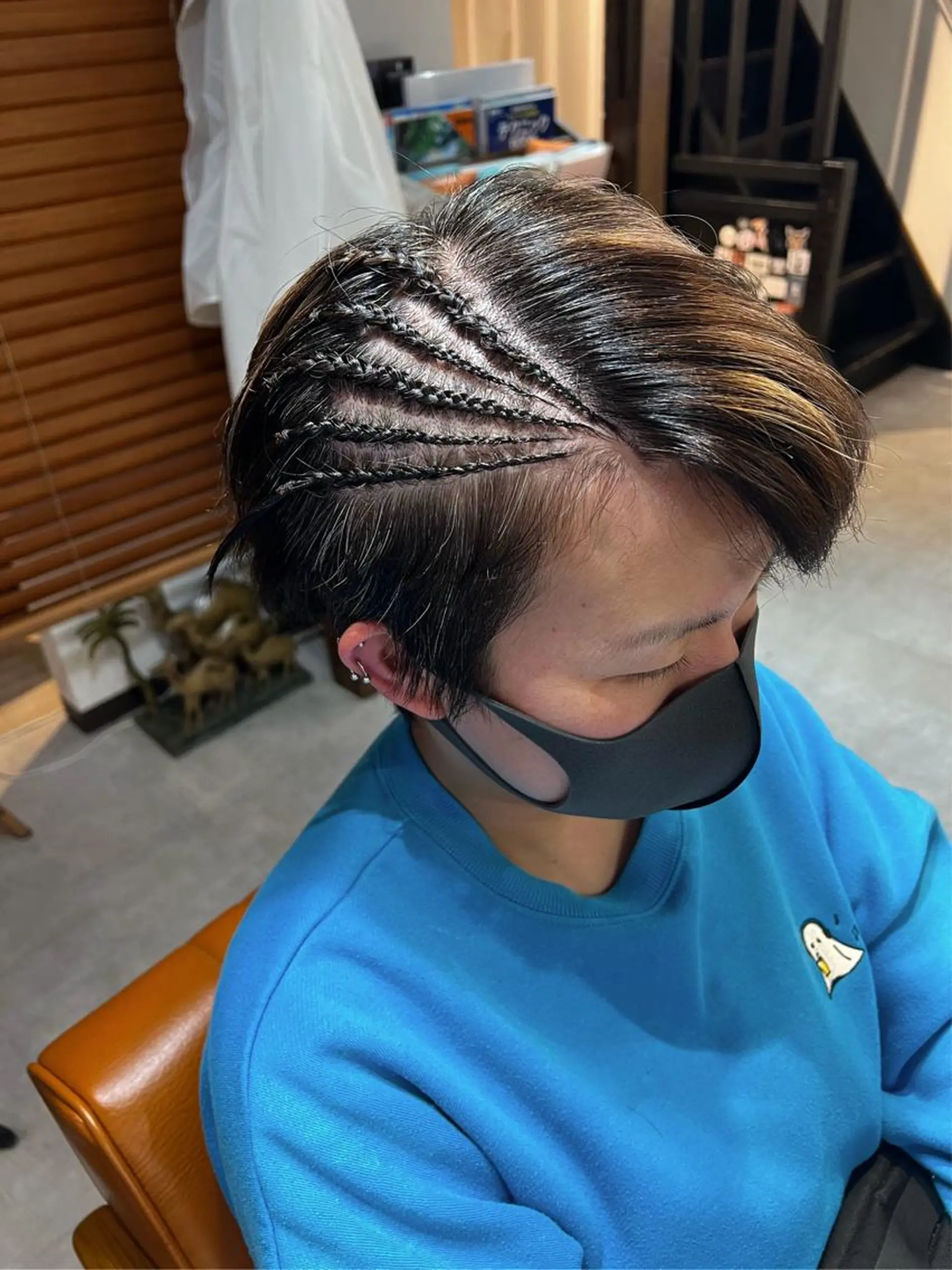 津田 莉子のヘアスタイル
