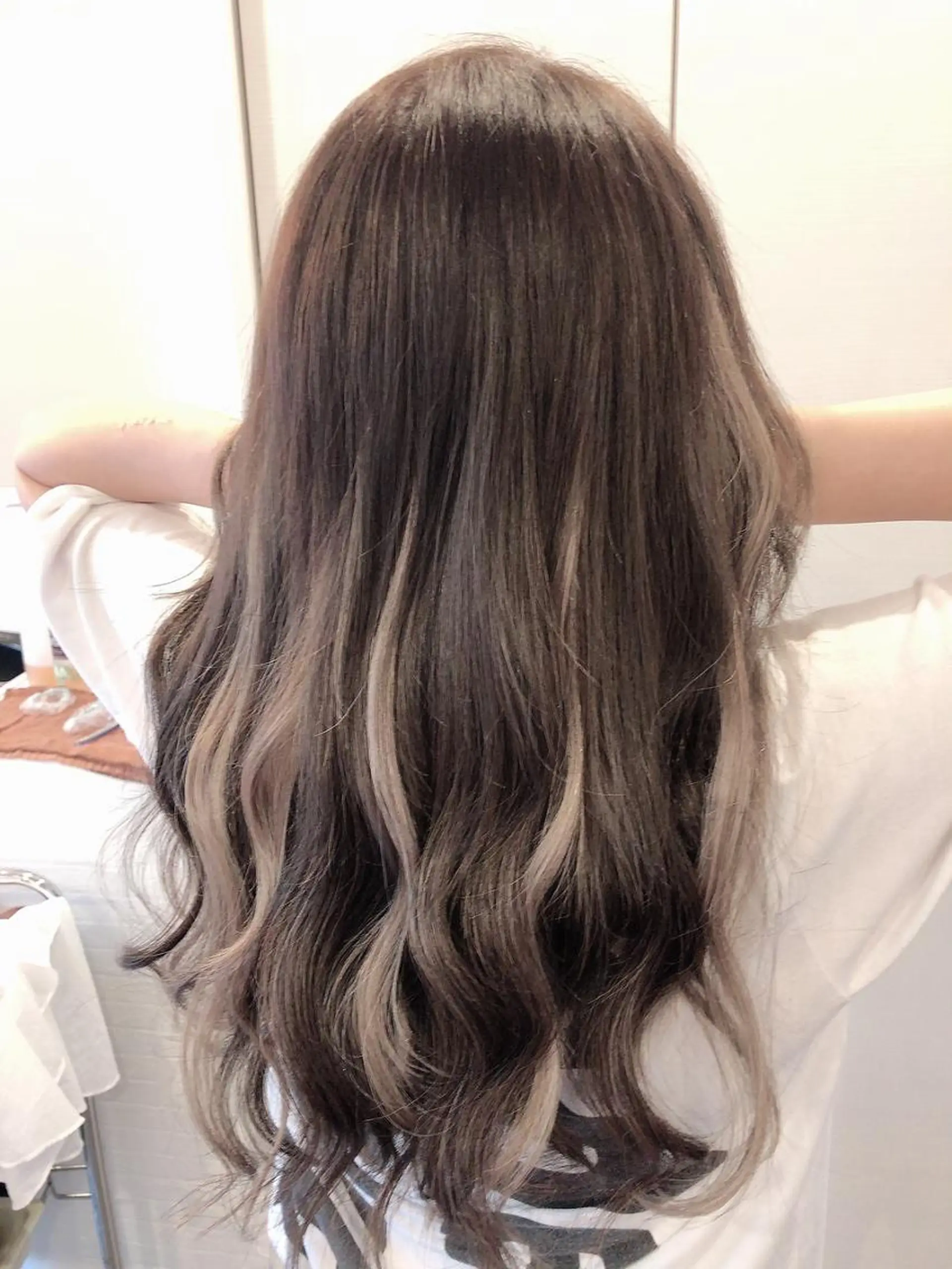 セミロング 100%高級人毛使用 LANIUMEDAのヘアスタイル