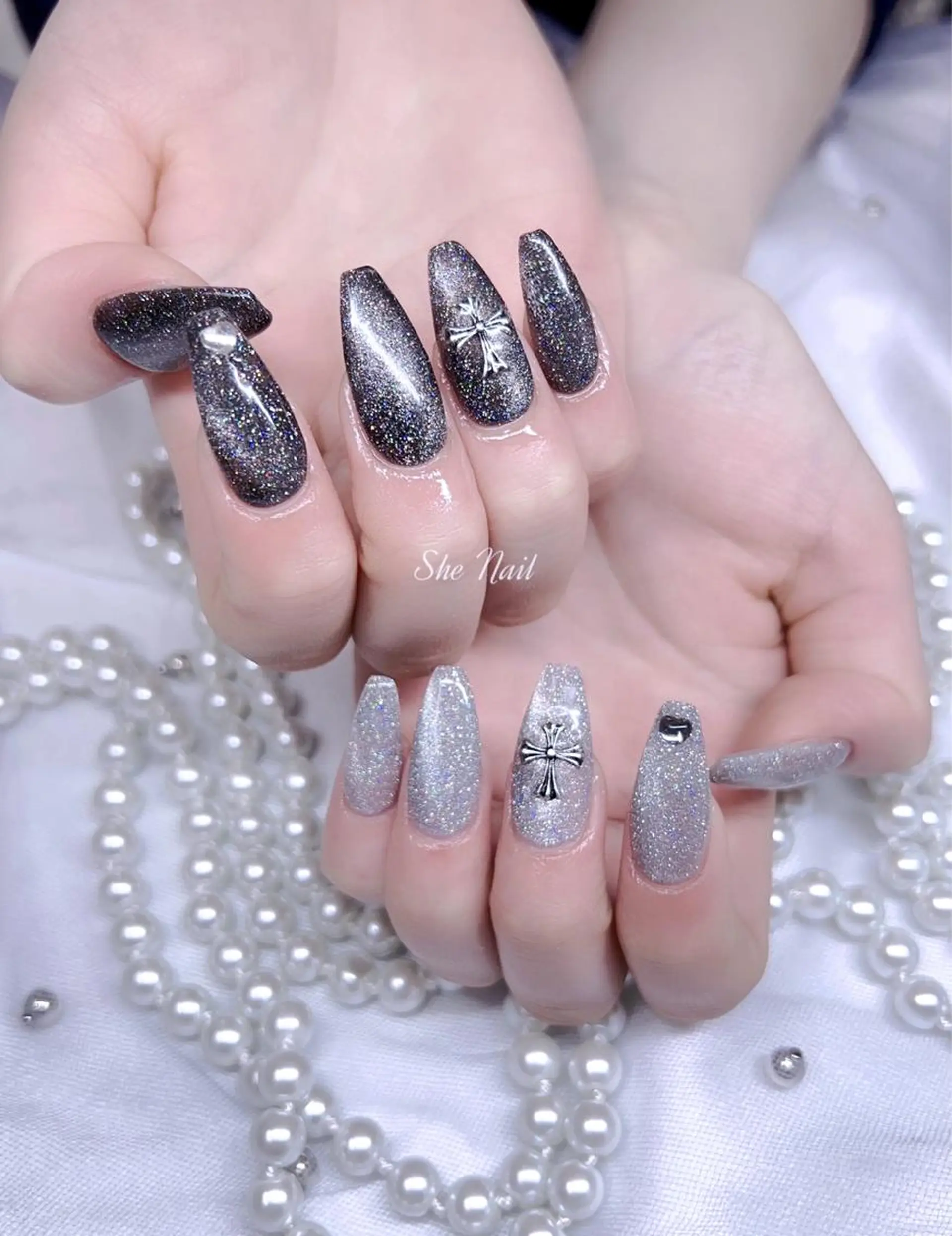 ネイル チークネイル 長さ出し マグネットネイル 持ち込み ワンカラーネイル ハンドネイル She   Nail所属・ISA_ BELLAのネイルデザイン