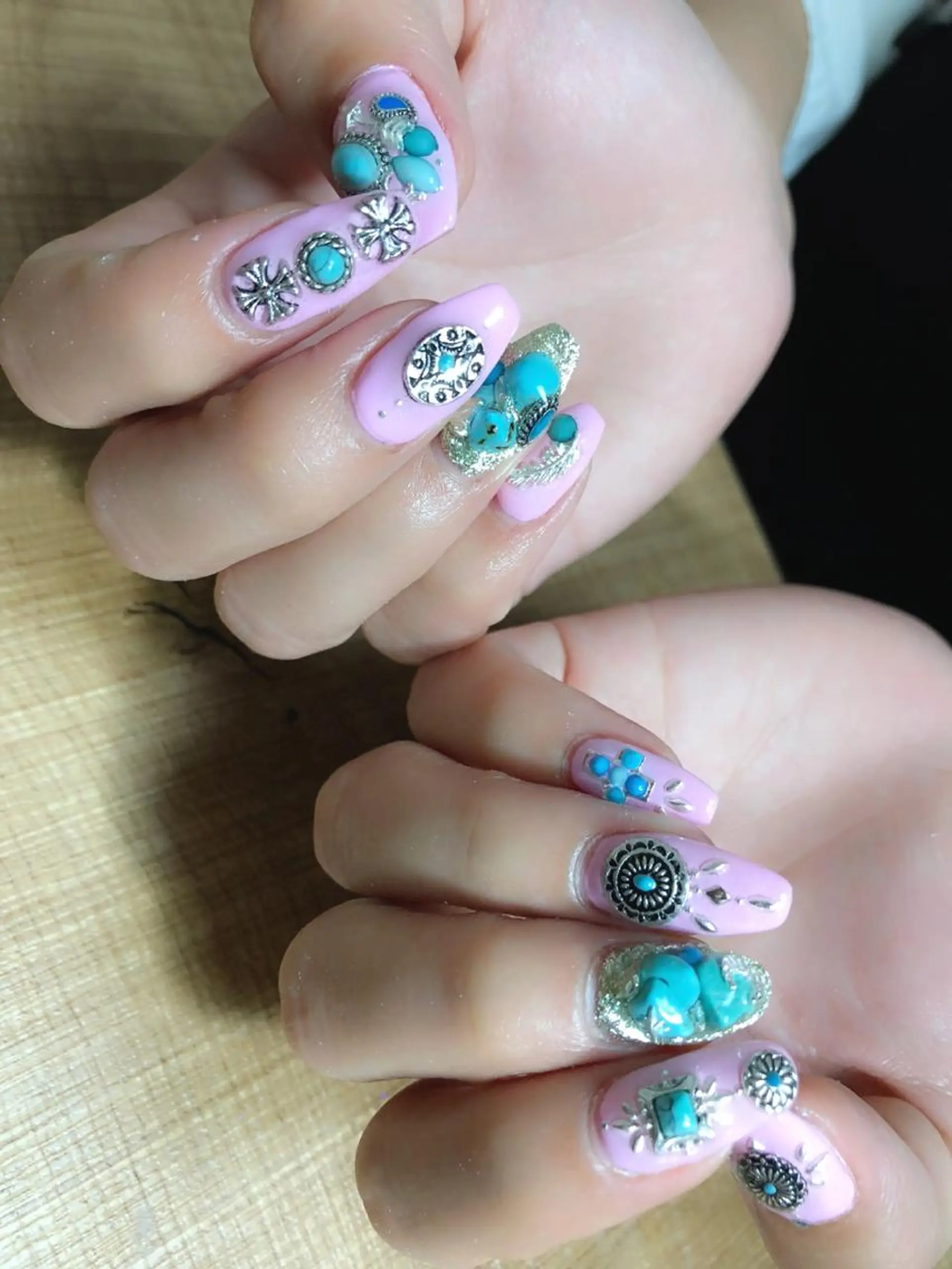 ネイル 安藤 Charlotteのネイルデザイン