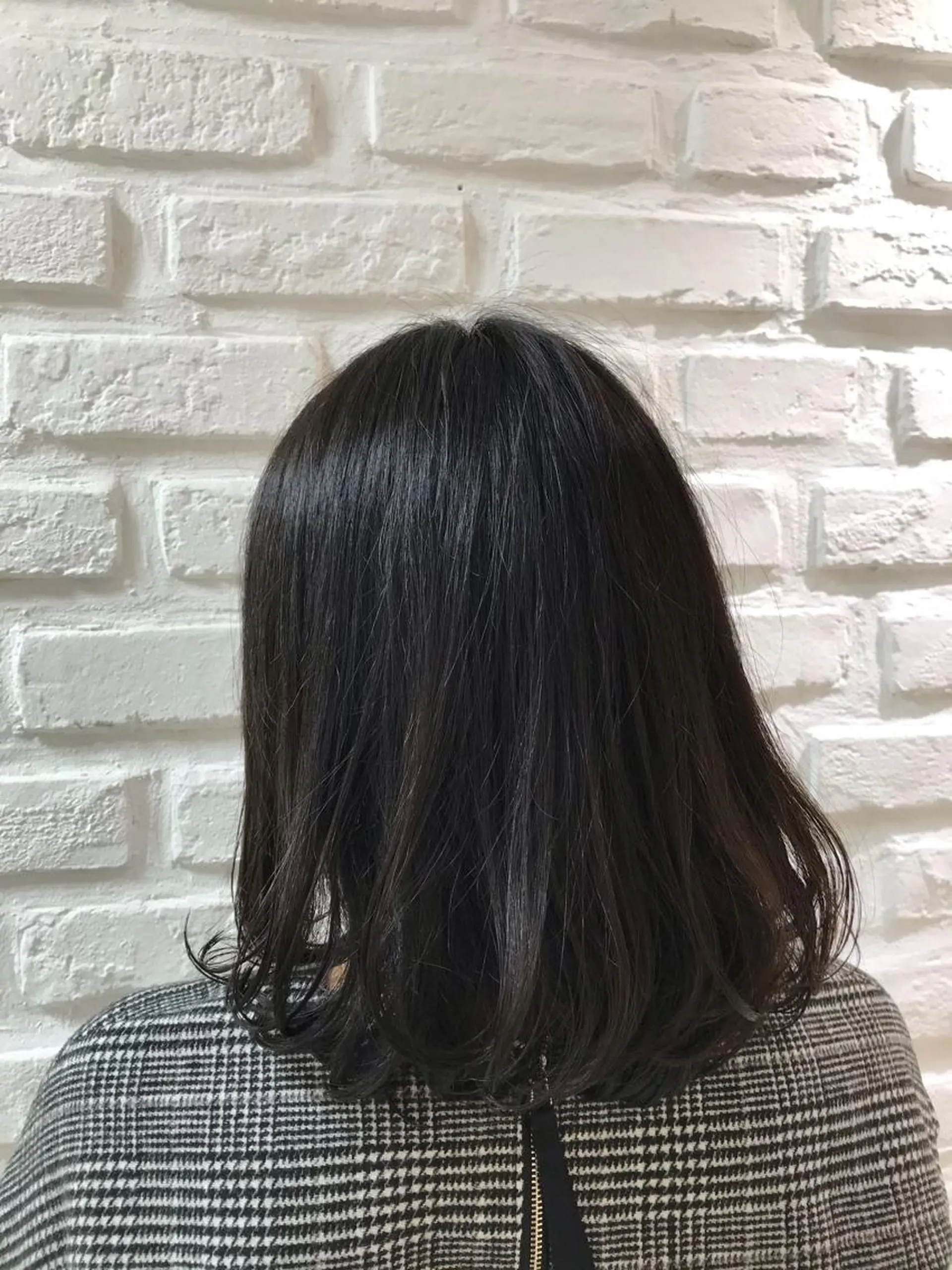 ミディアム カラー ボブ レイヤーカット ヘアカラー トリートメント 暖色カラー🌹 中山由梨のヘアスタイル