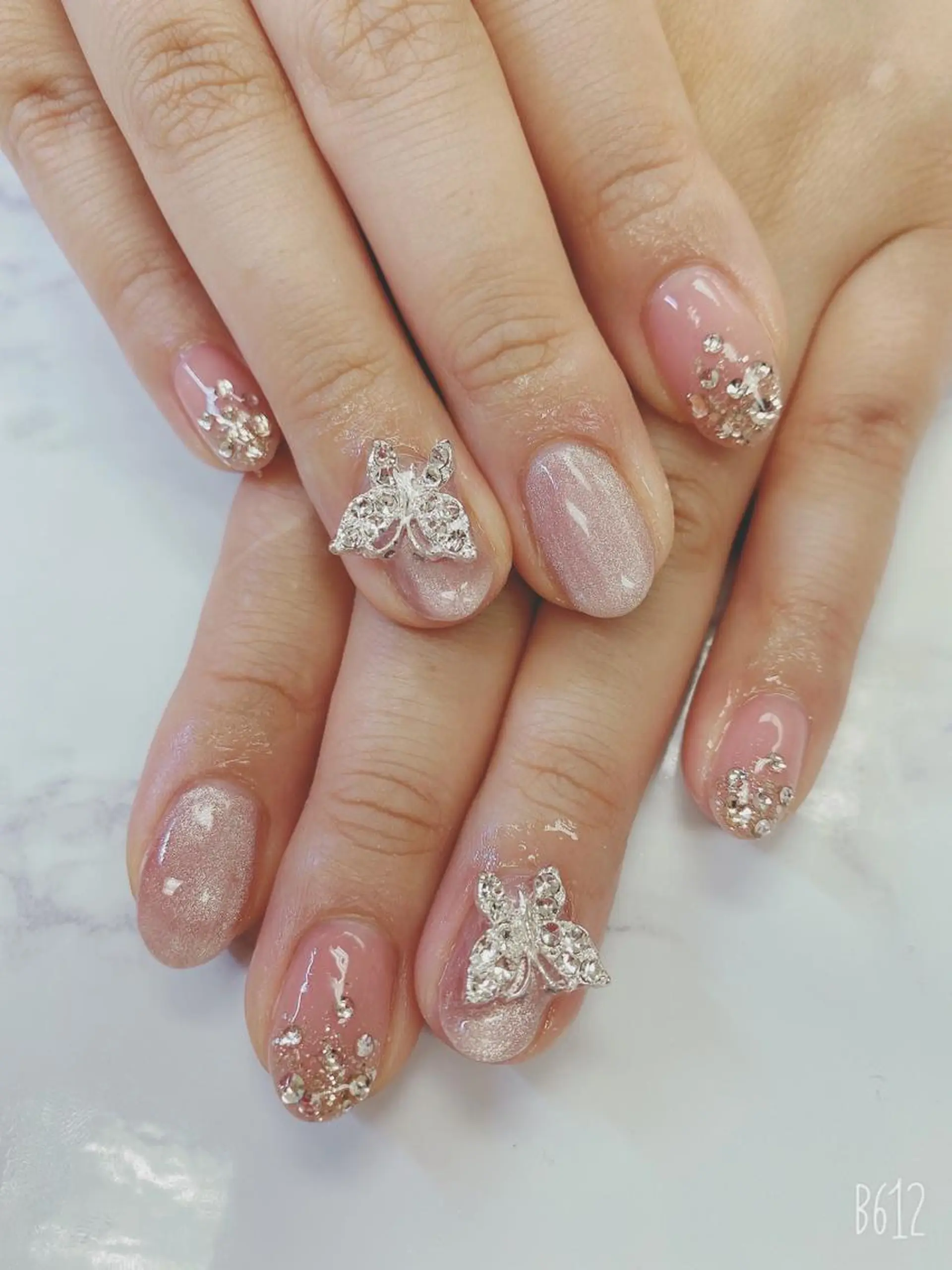 ショート ハンドネイル JNA認定講師🌸 RIEのネイルデザイン